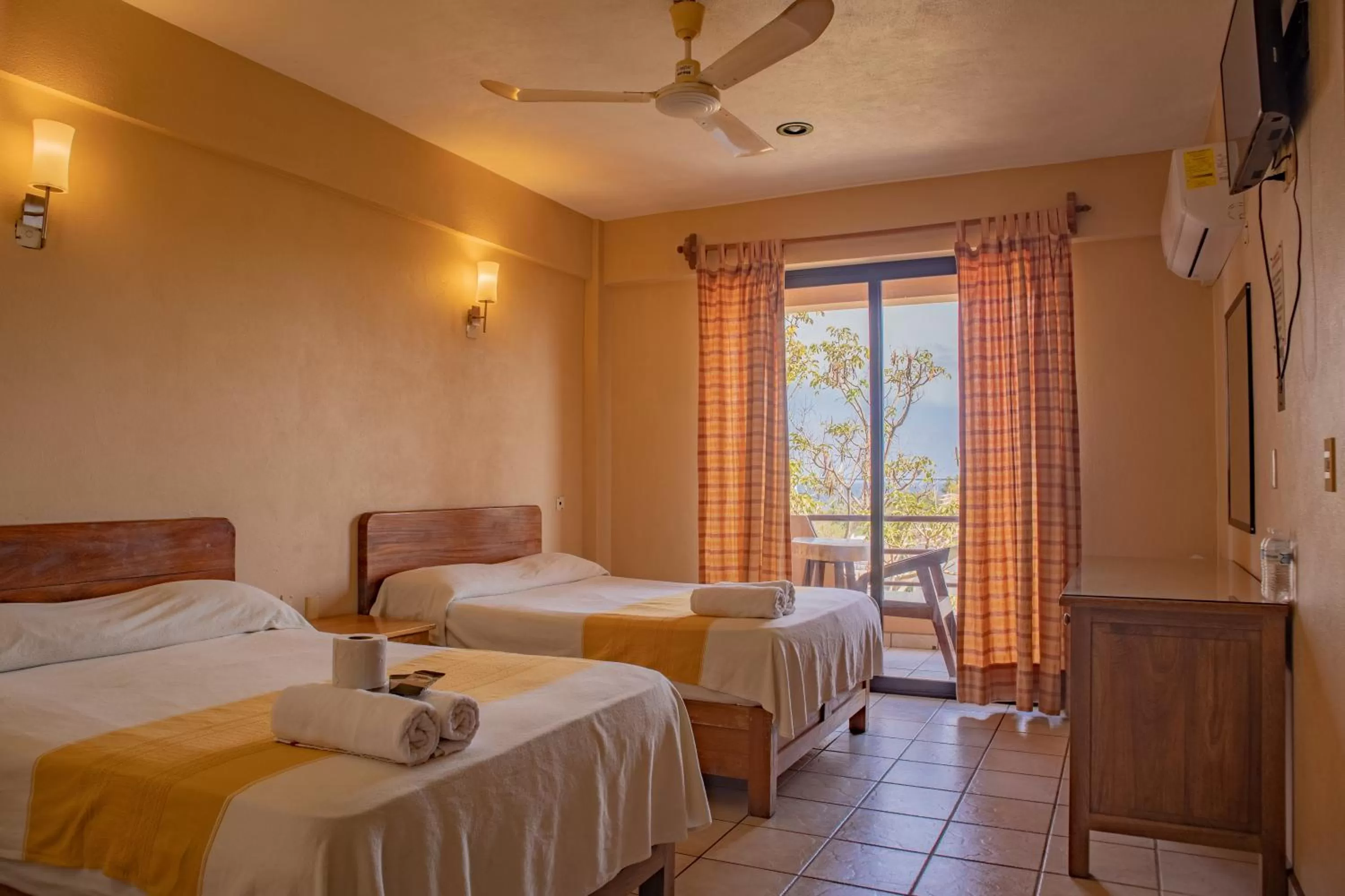 Photo of the whole room, Bed in Hotel El Mirador