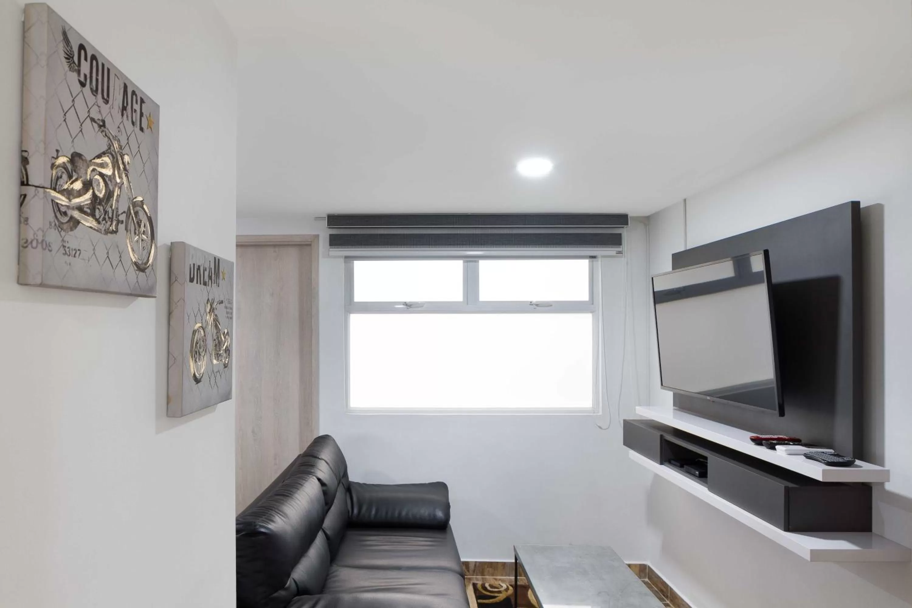 Living room, Seating Area in Miracle