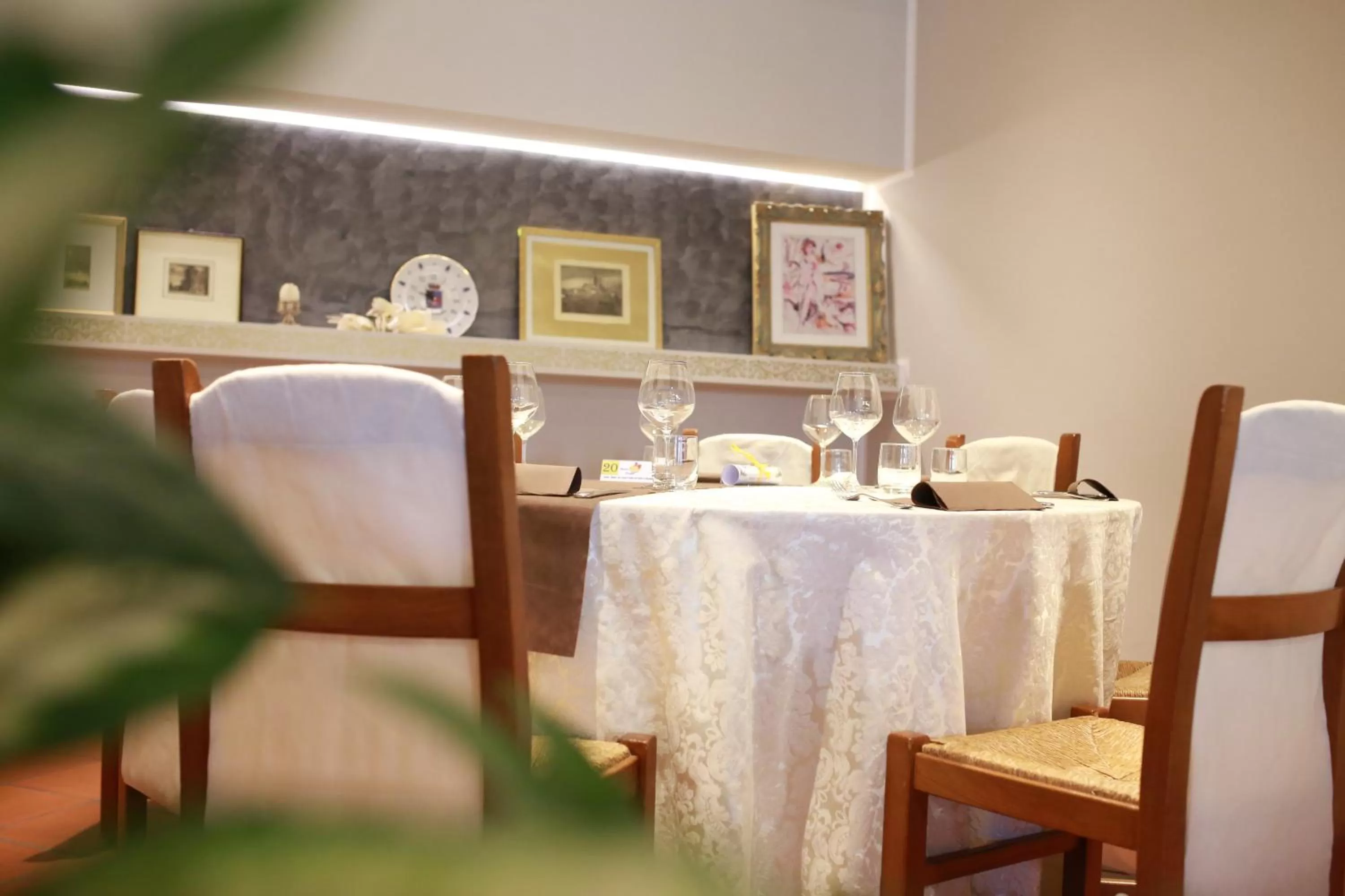 Restaurant/places to eat in Hotel Al Posta