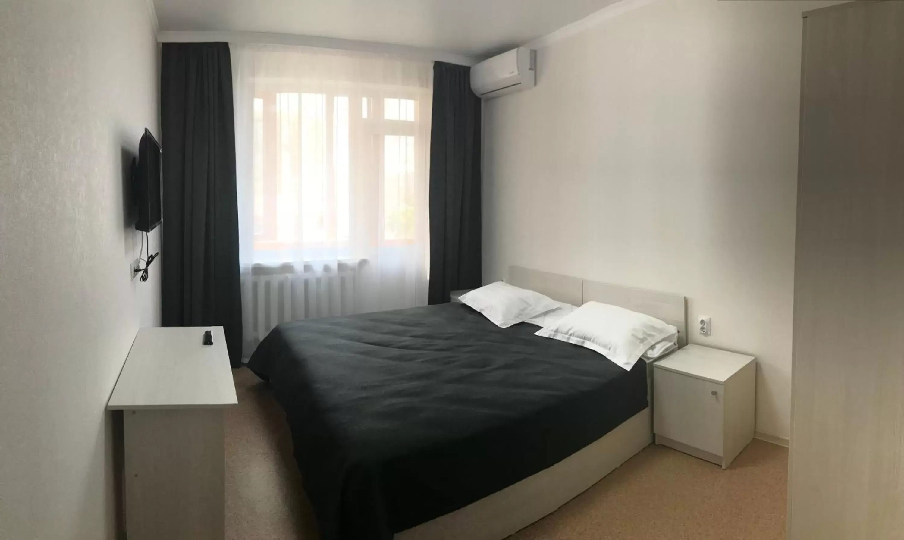 Large Double or Twin Room in Prospect Large Double or Twin Room in Prospect
