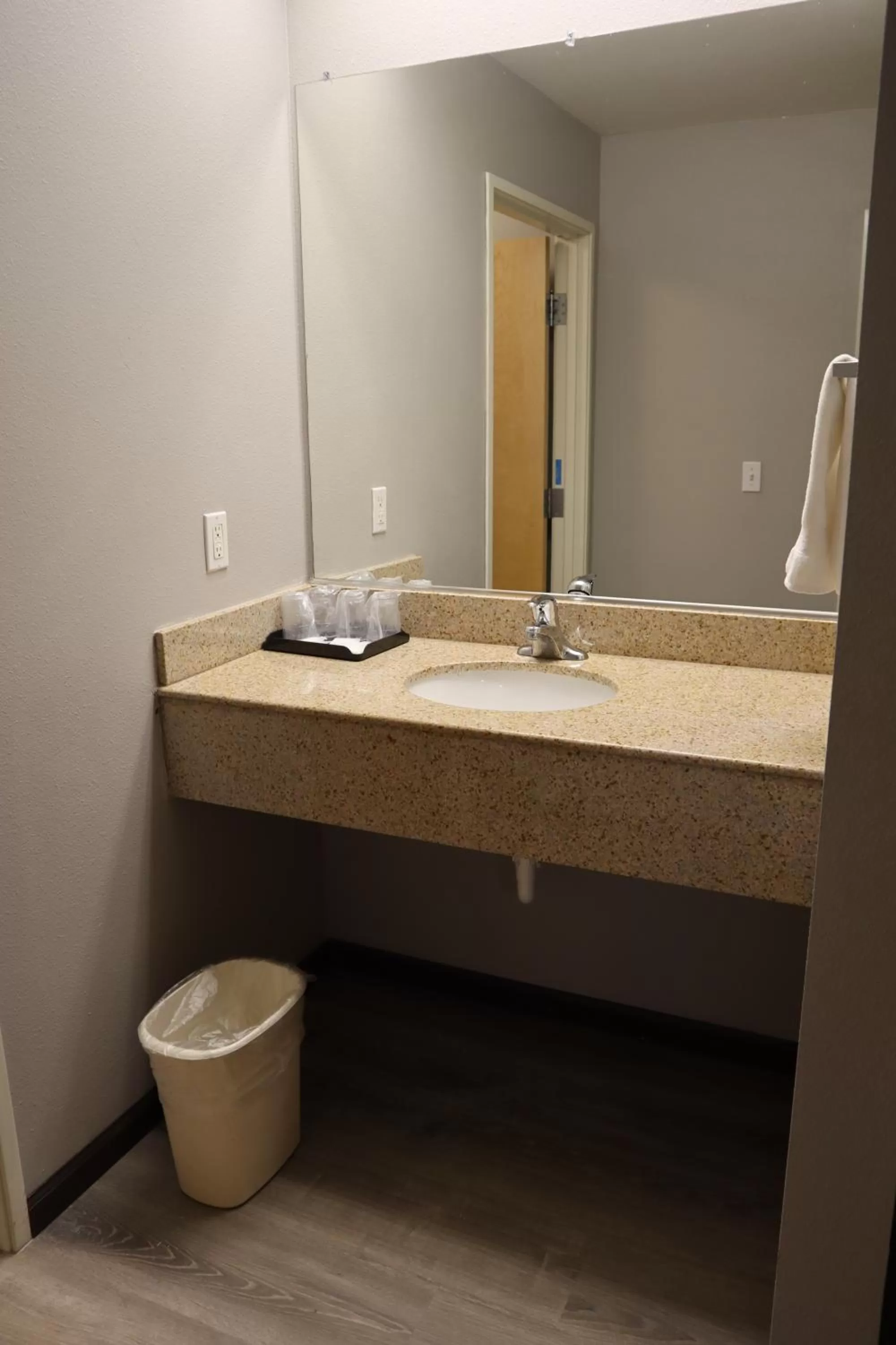 Express Inn & Suites Eugene