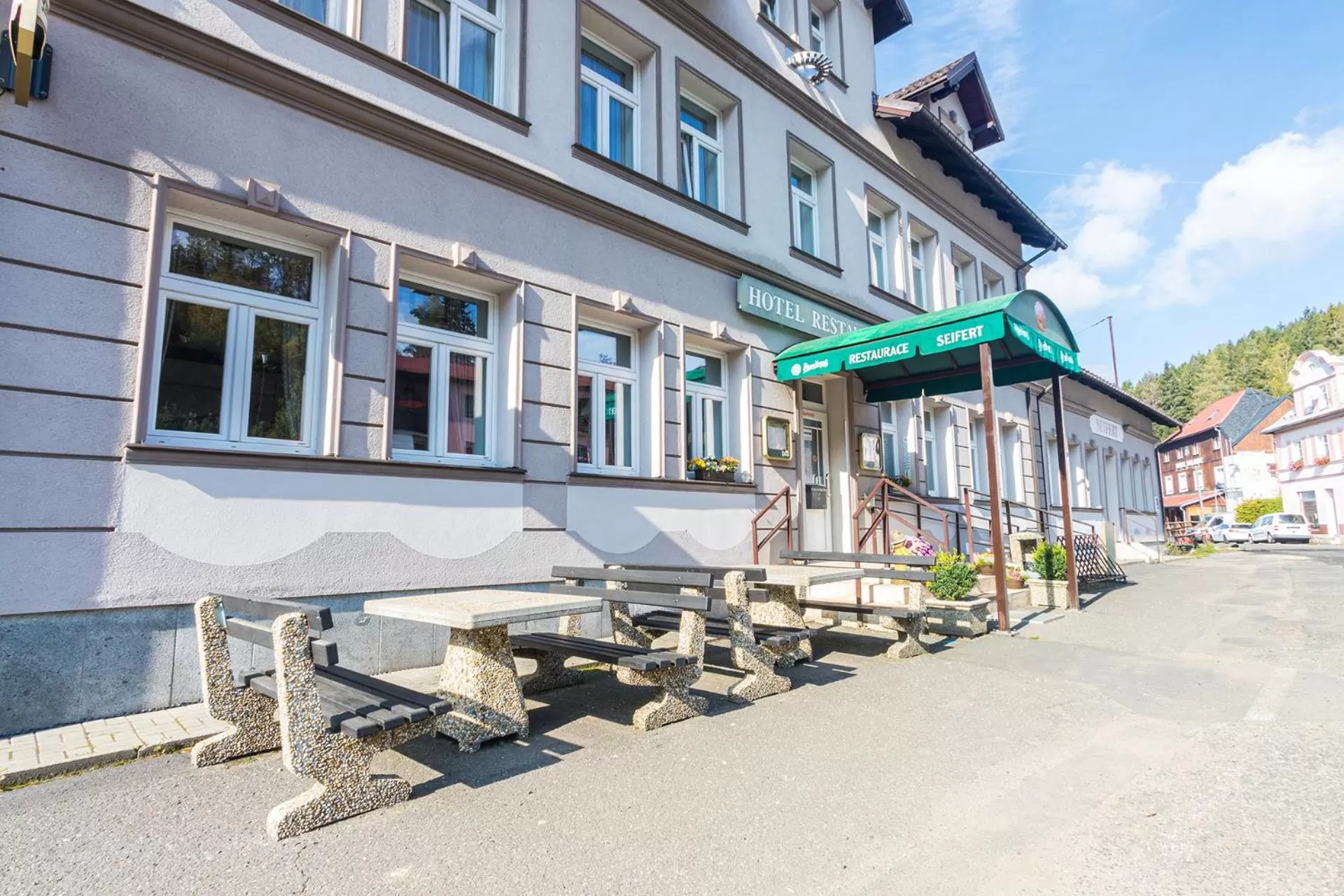 Property Building in Hotel Seifert