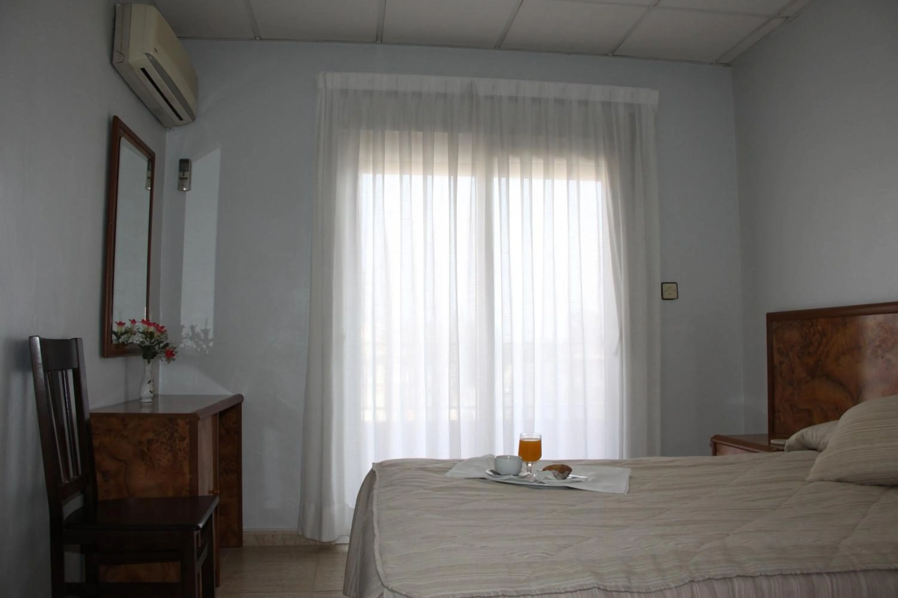 Day, Bed in Hotel Trabuco