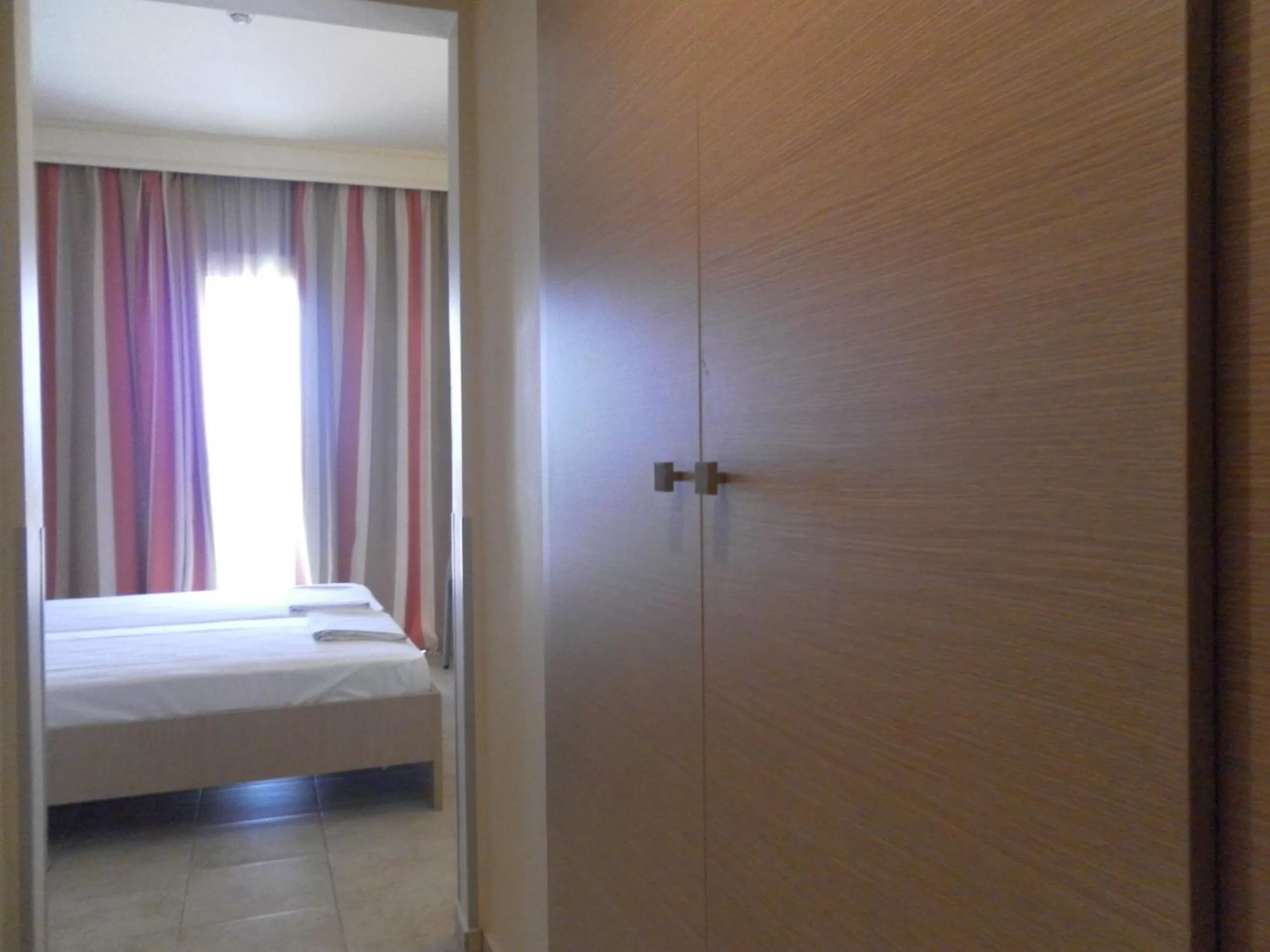 Bedroom, Bed in Esperia