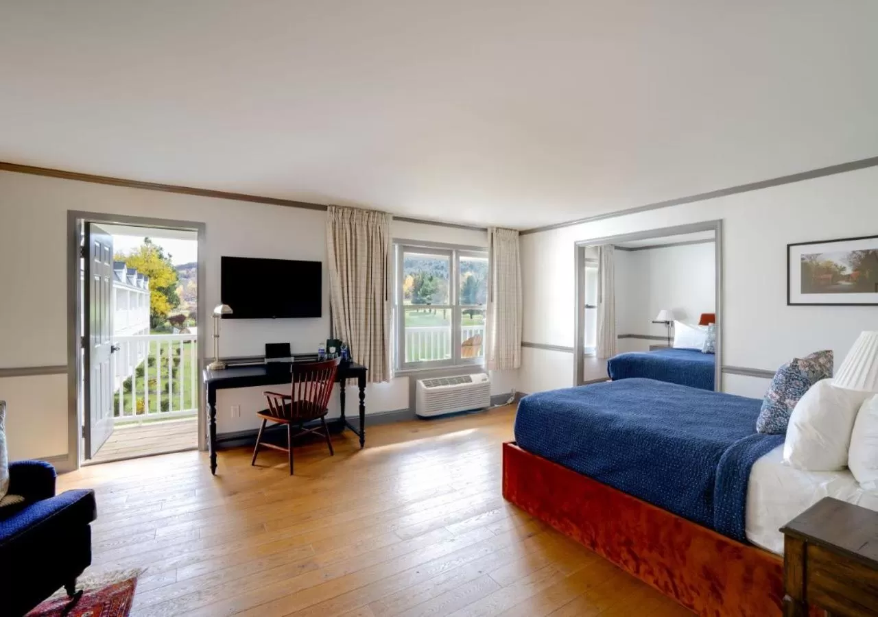 Bed in Wylder Windham