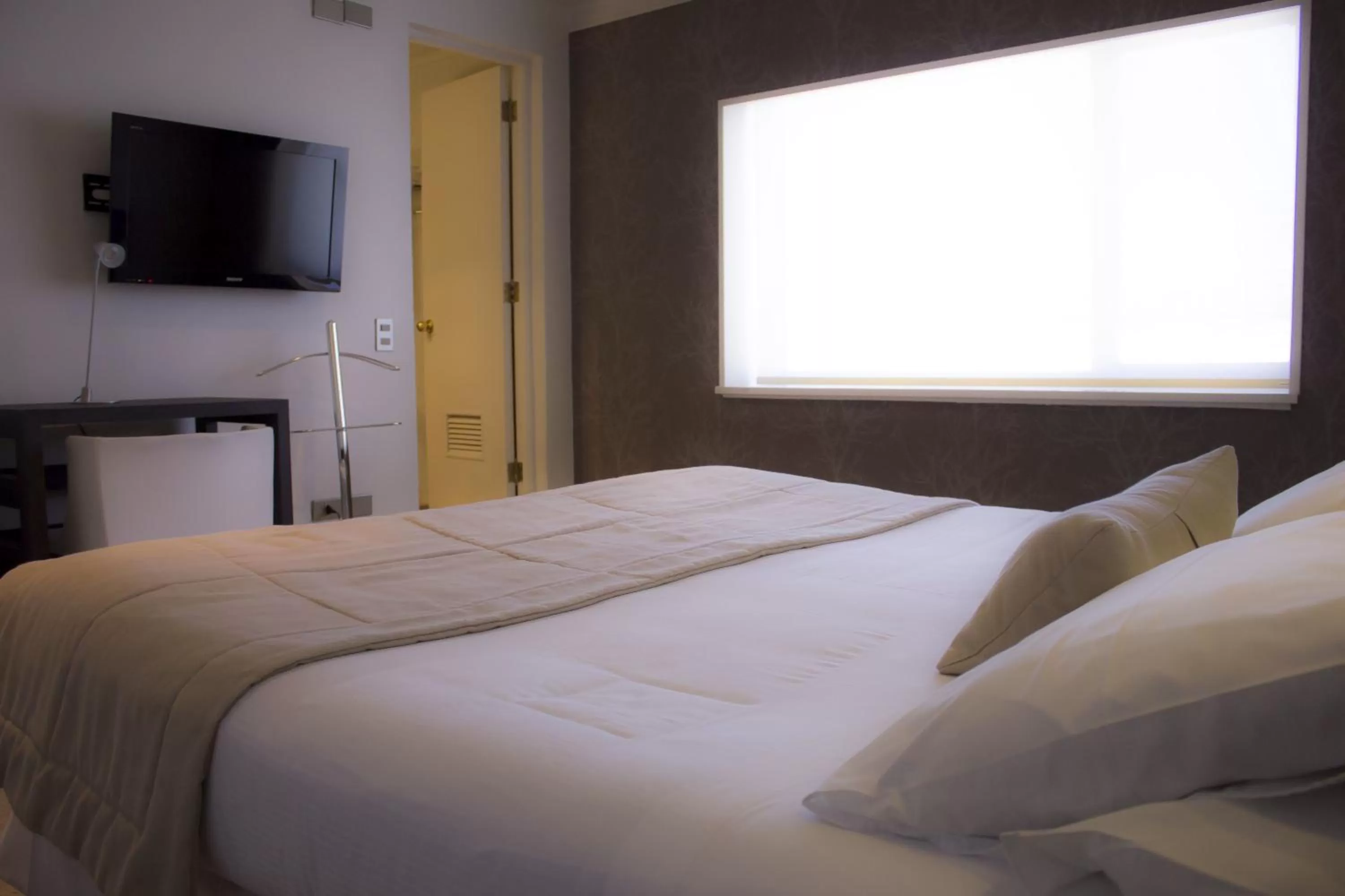 Photo of the whole room, Bed in Hotel Las Terrazas Business