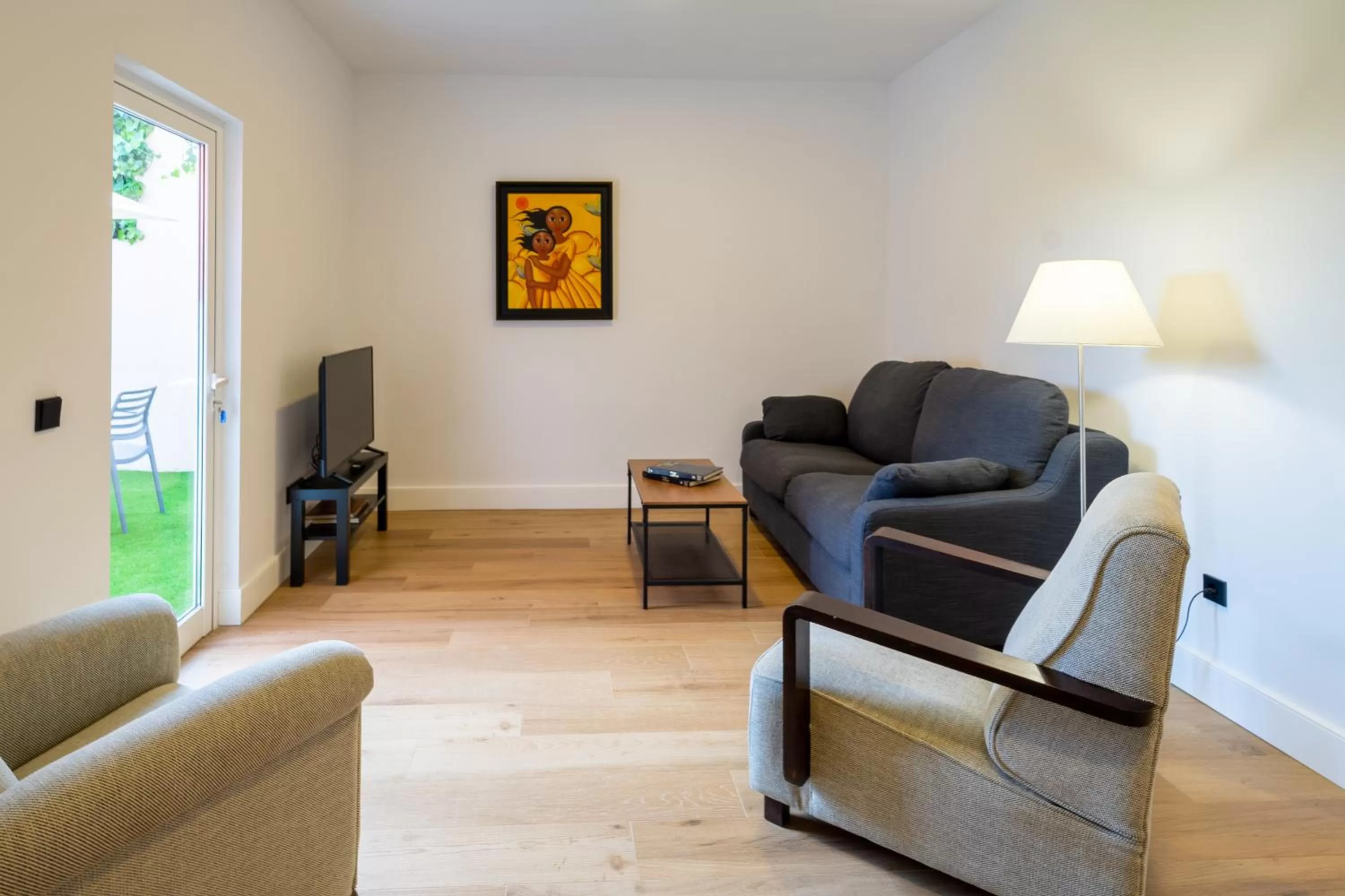 TV and multimedia, Seating Area in Albor Suites