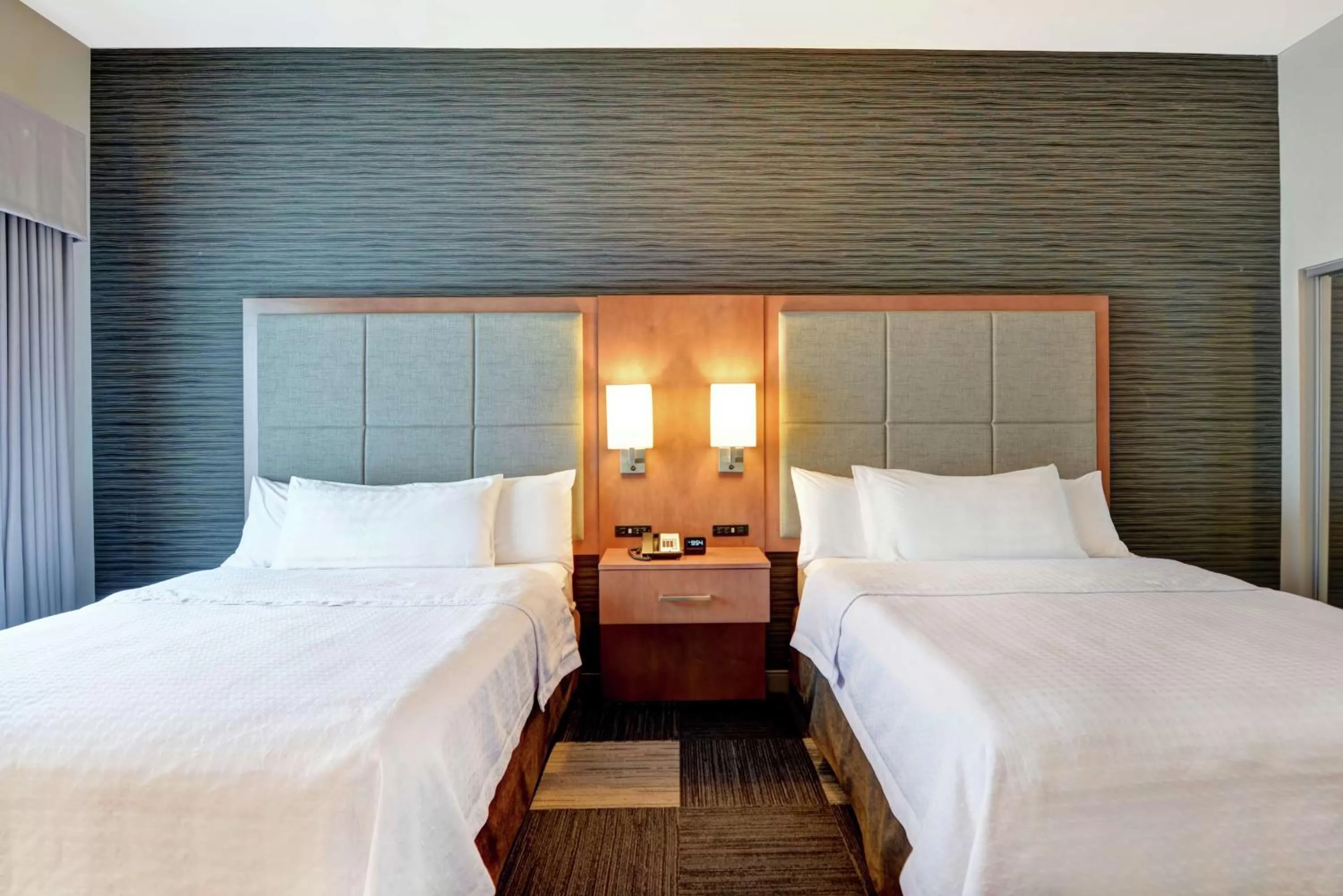 Bed in Homewood Suites TechRidge Parmer @ I-35