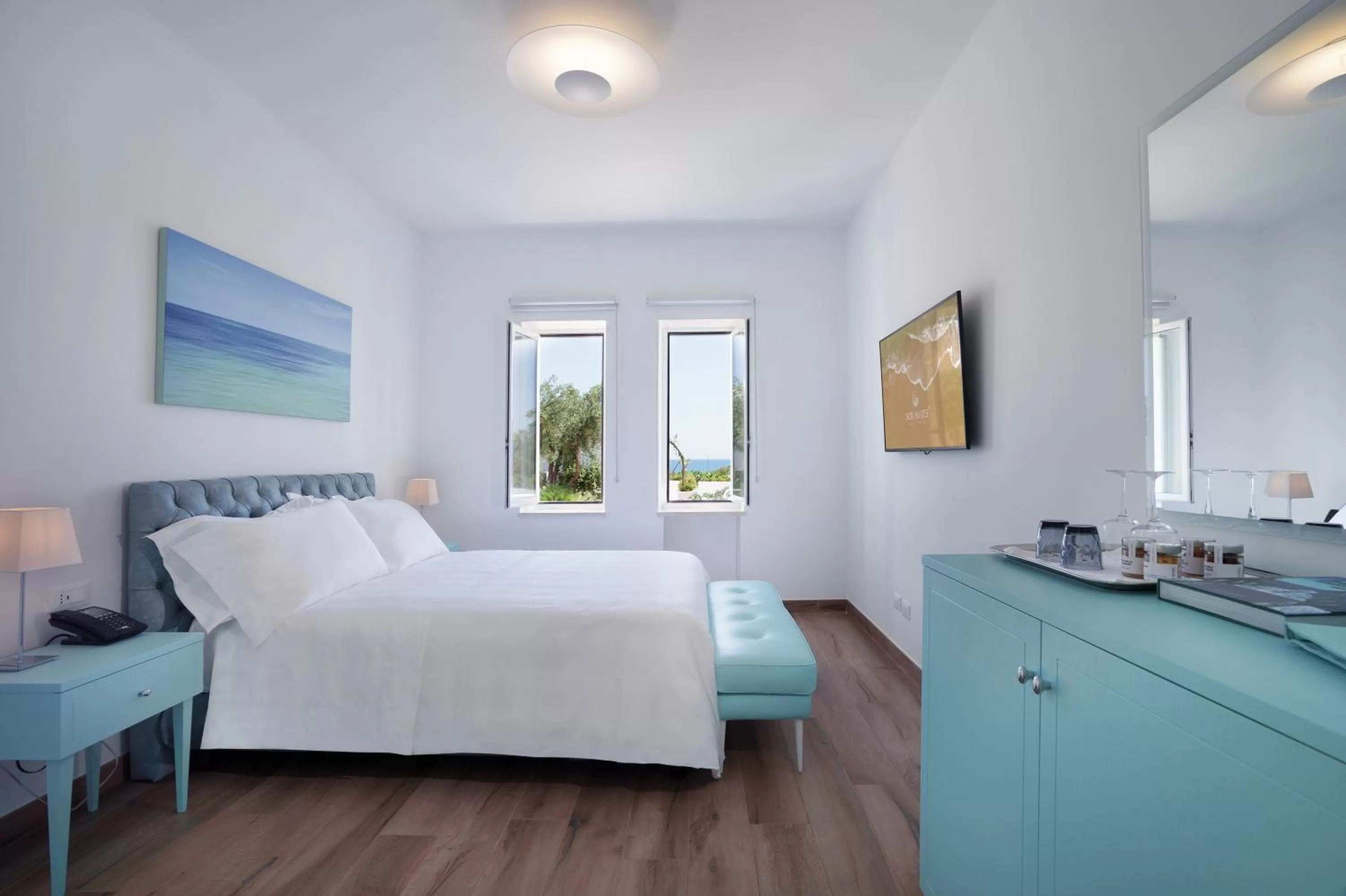 Bedroom, Bed in Grotta Palazzese Beach Hotel