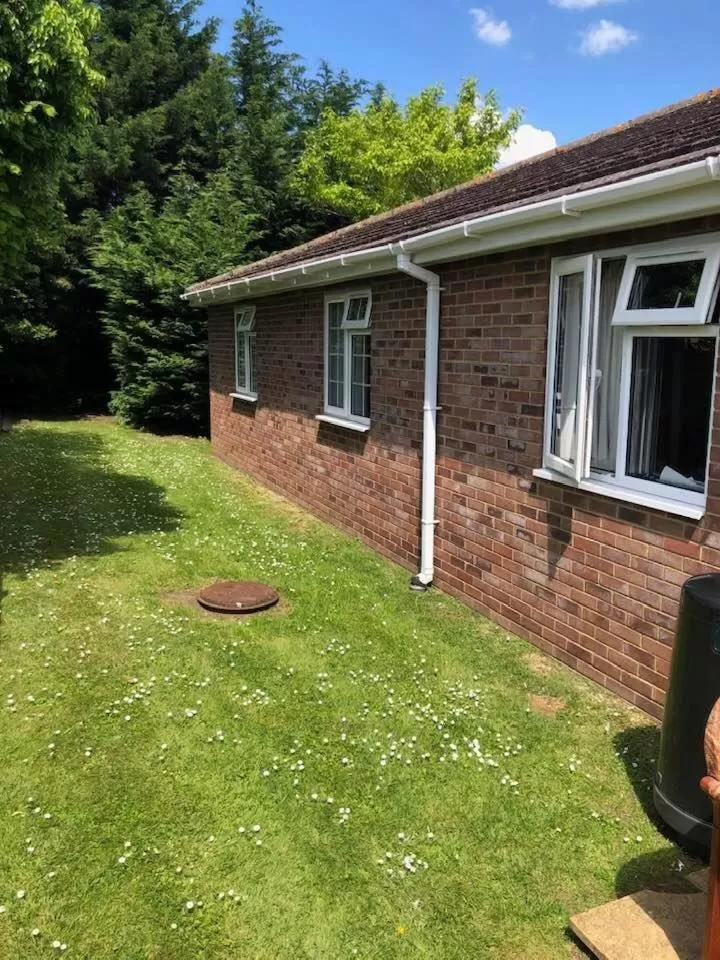 Property Building in The Holroyd Arms