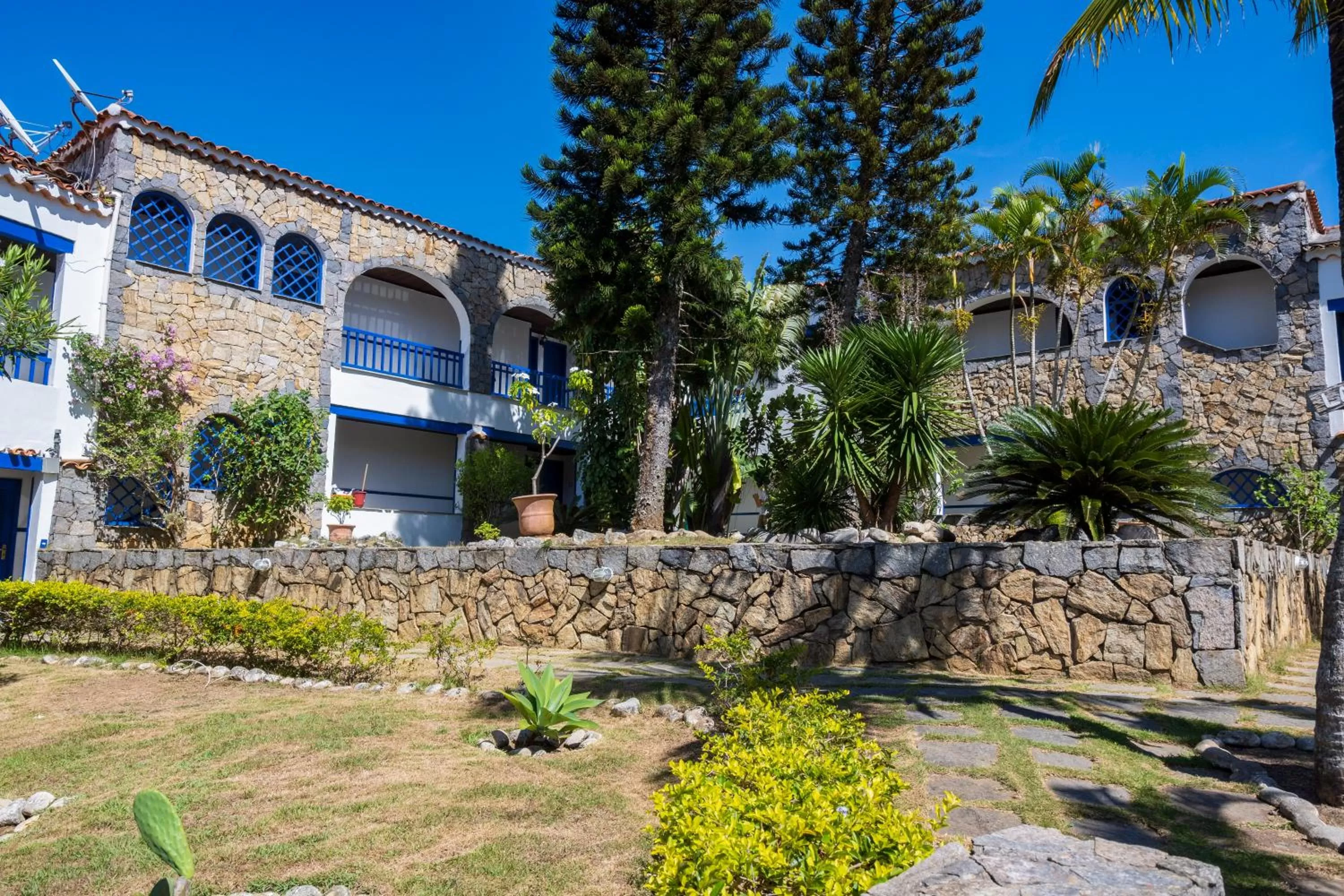 Day in Colonna Park Hotel