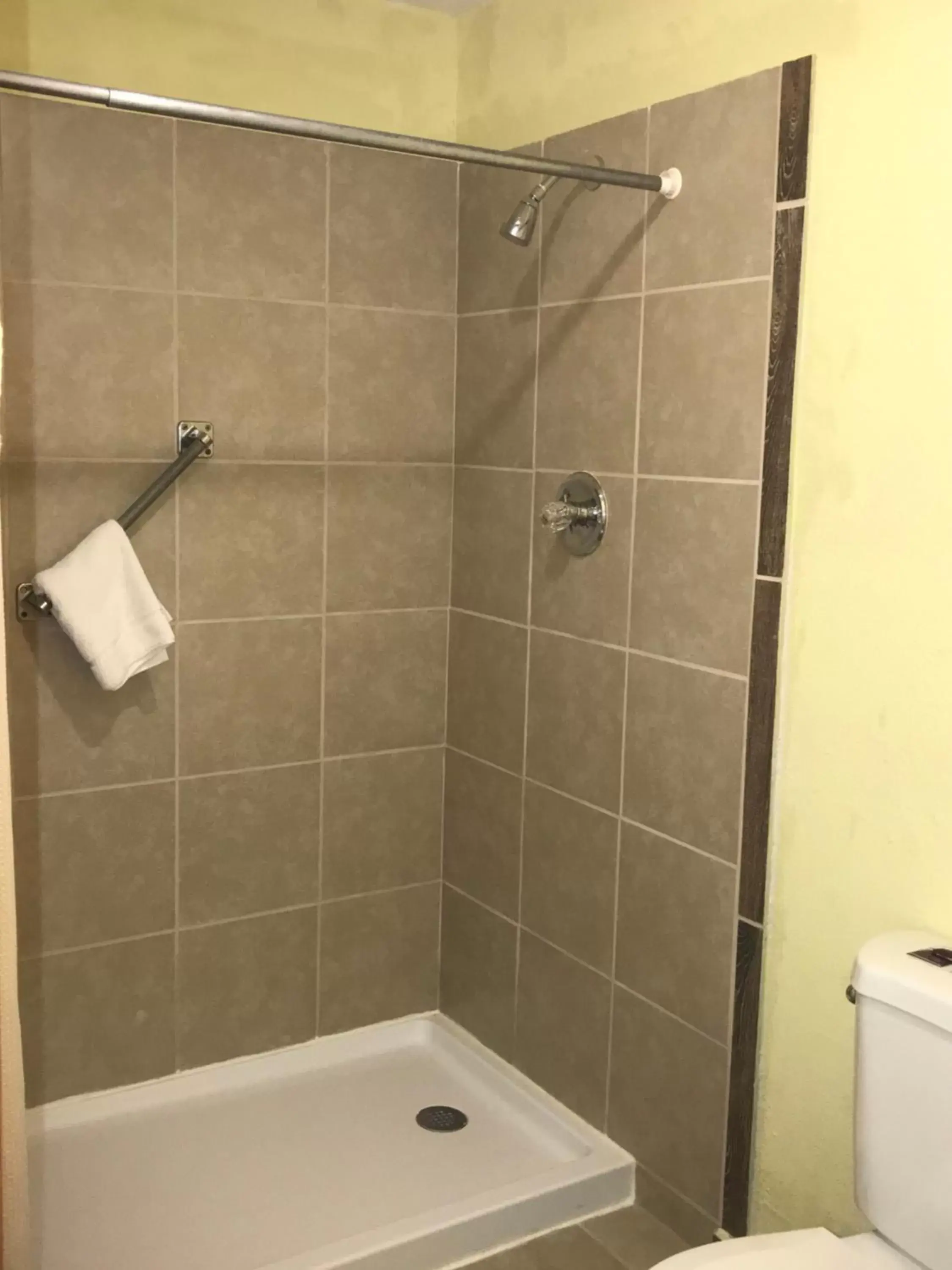 Double Room - Disability Access in Linder Motor Lodge Double Room - Disability Access in Linder Motor Lodge