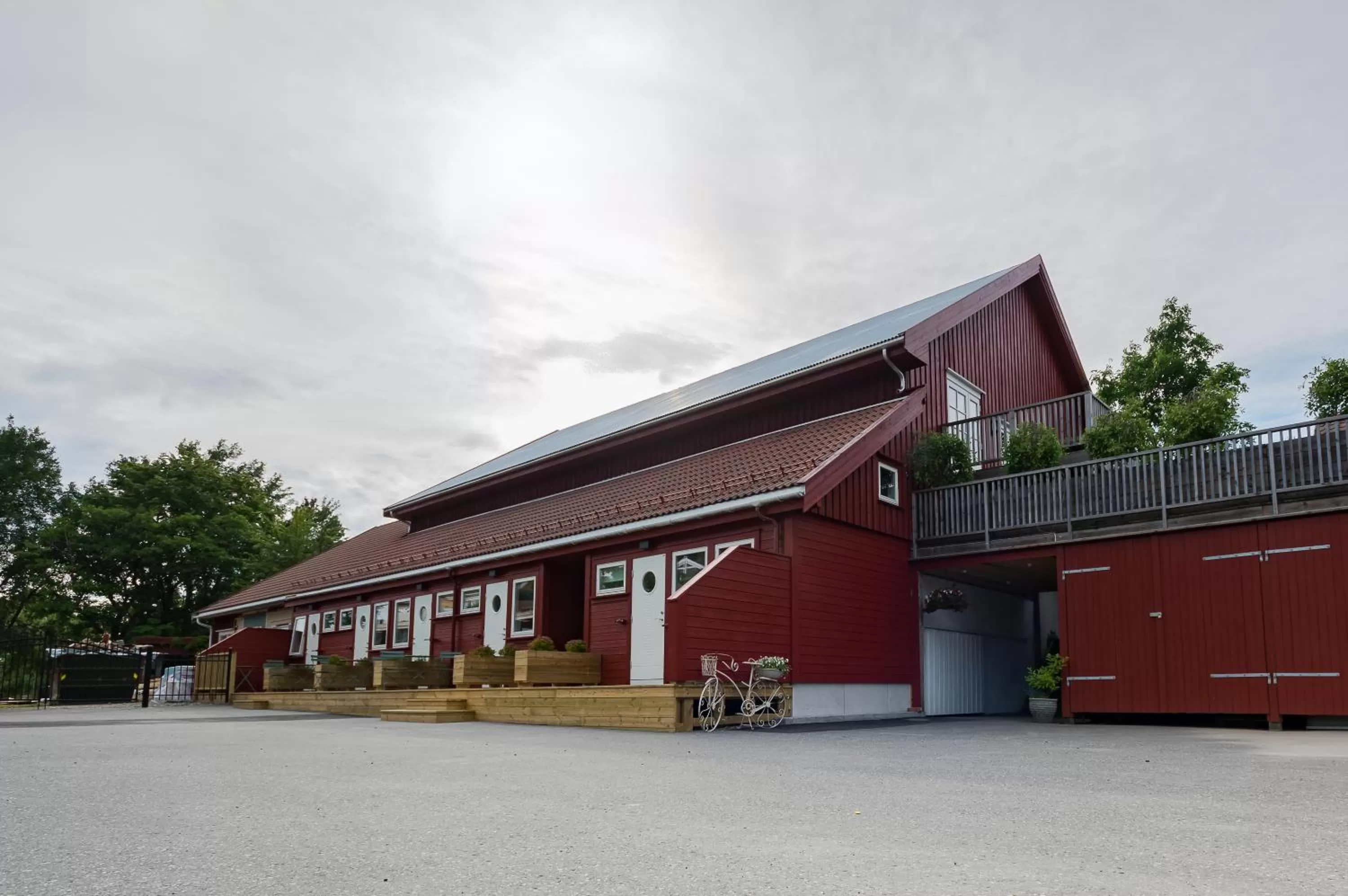 Patio, Property Building in Krøgeneslåven Microtel