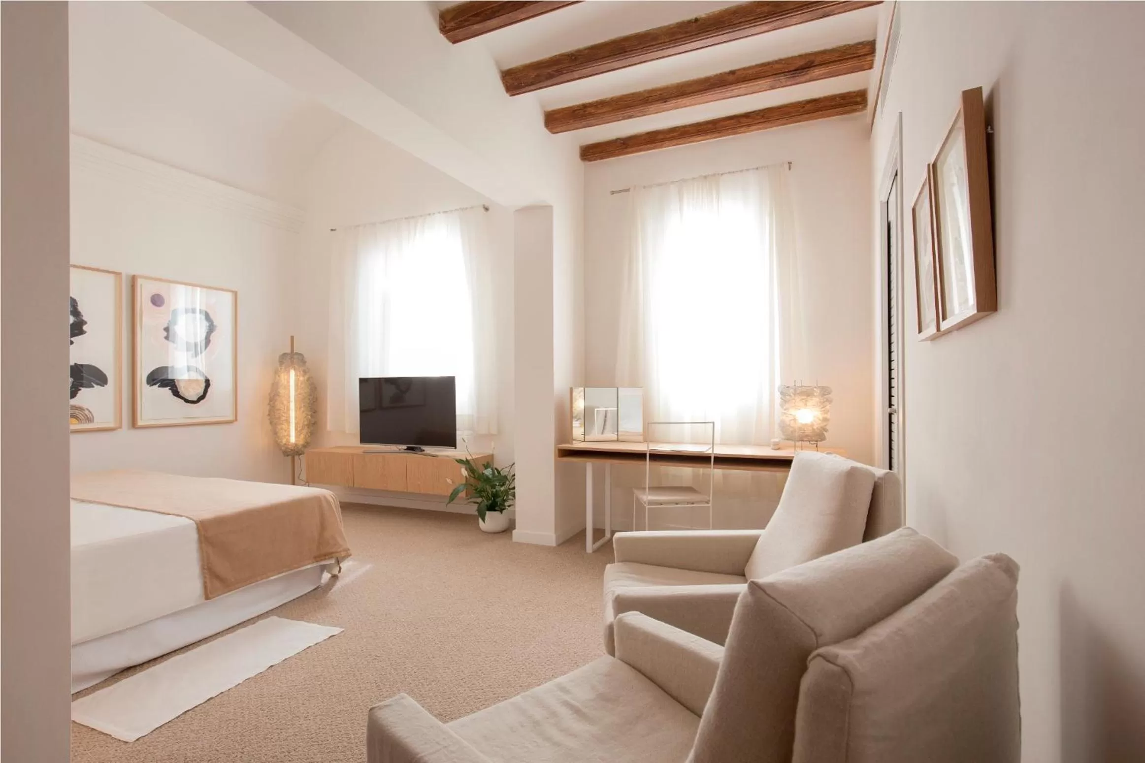 Living room, Bed in Convent de la Missio - Grand Luxury Boutique hotel, Adults Only