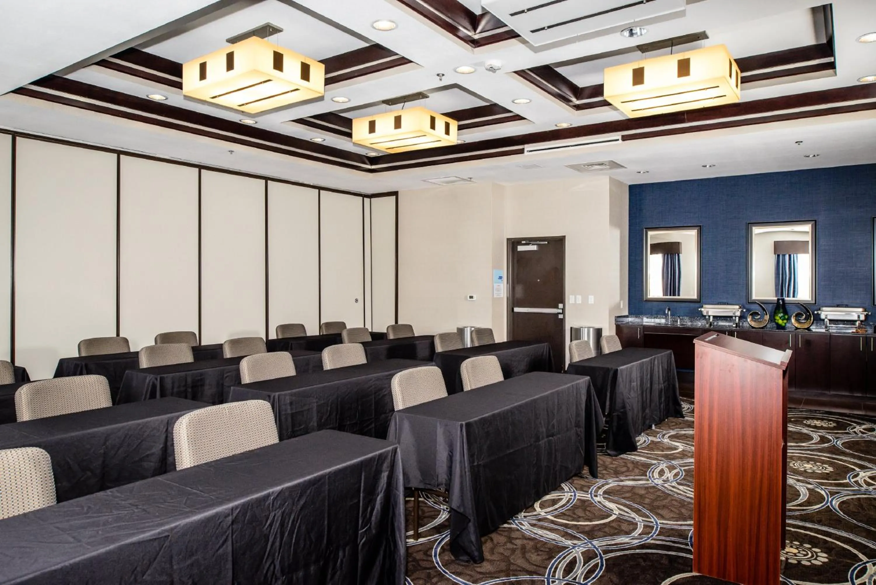 Meeting/conference room in Holiday Inn Express Hotel & Suites Austin NW - Arboretum Area by IHG