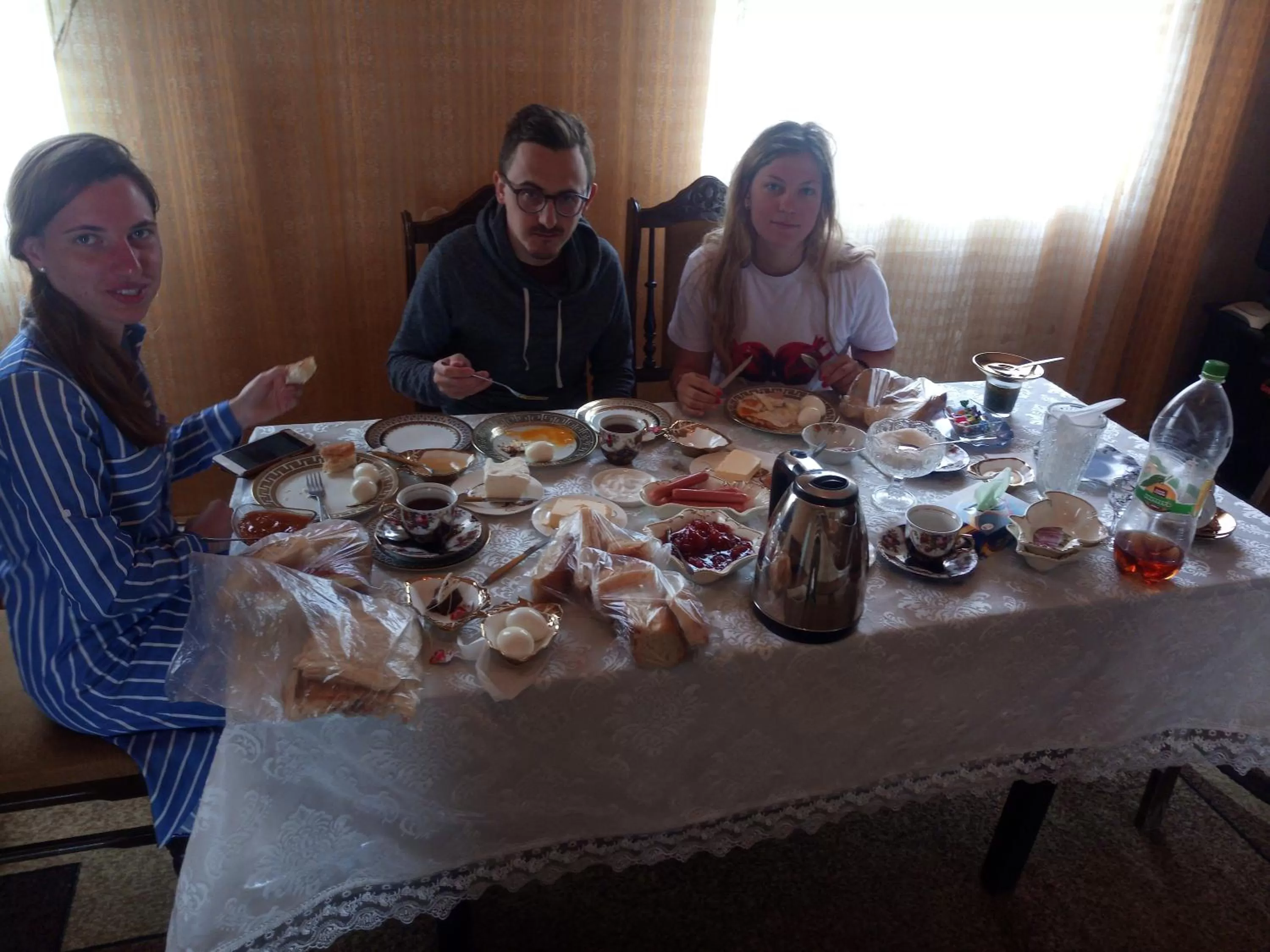 Restaurant/places to eat in Karine B&B