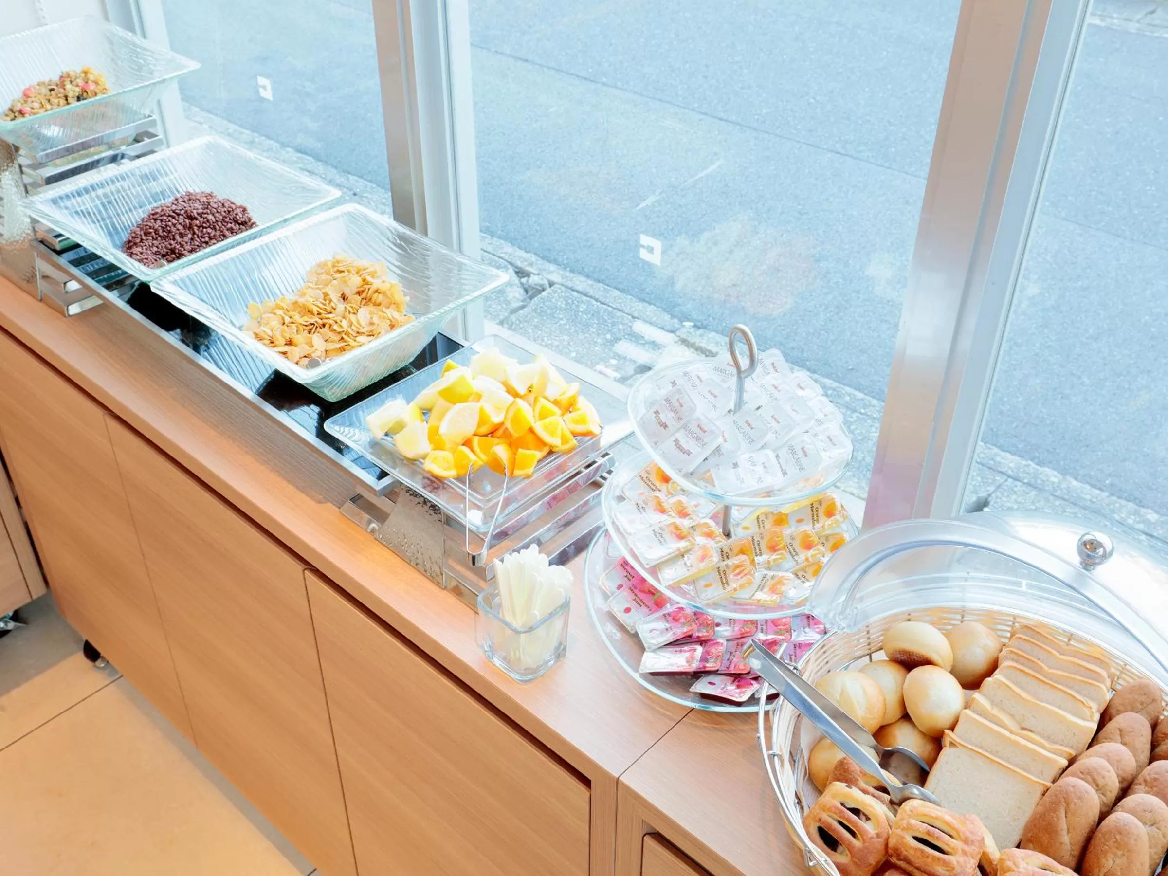 Buffet breakfast in Candeo Hotels Handa