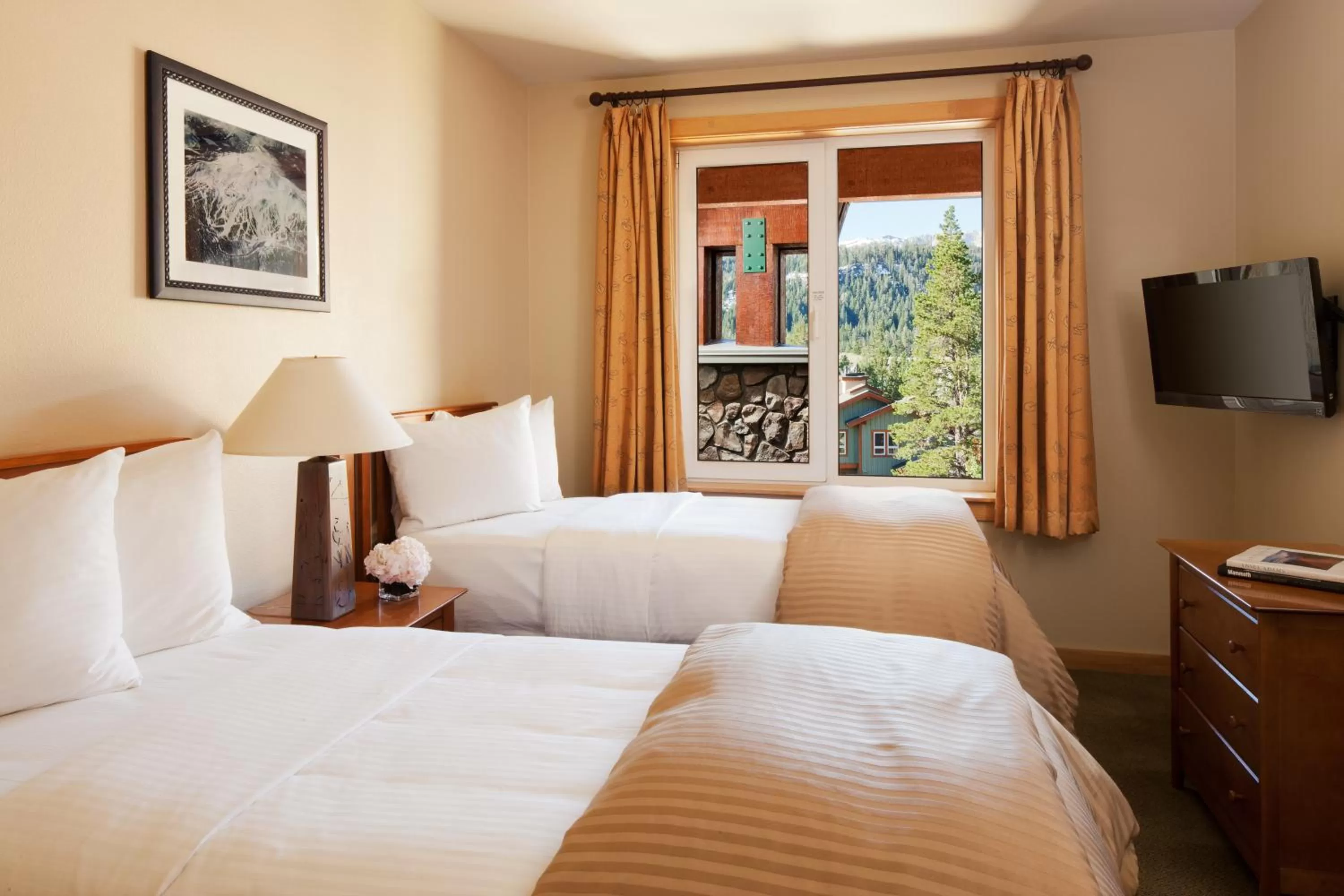 Bedroom, Bed in Juniper Springs Resort