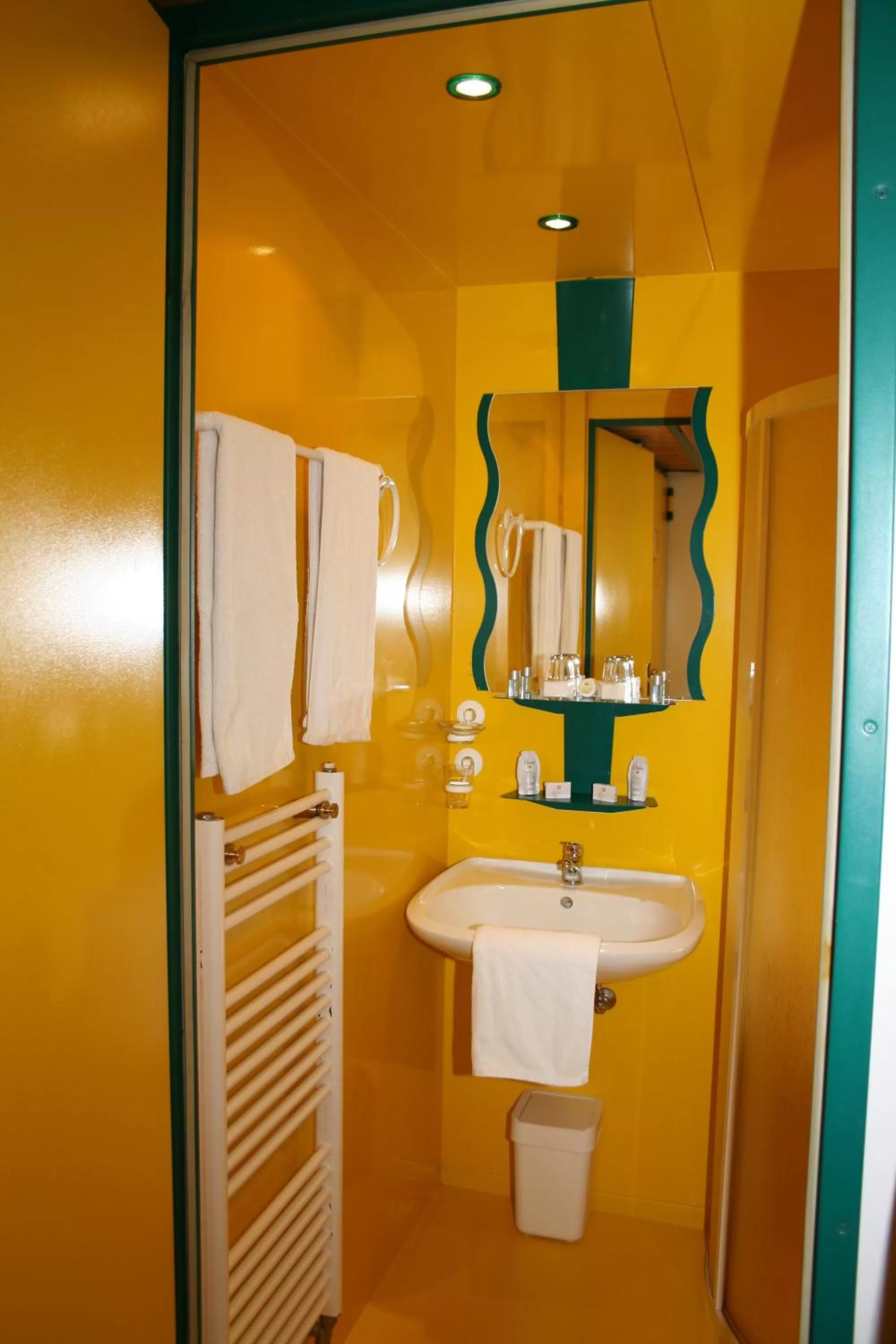 Bathroom in Hotel Asperner Löwe