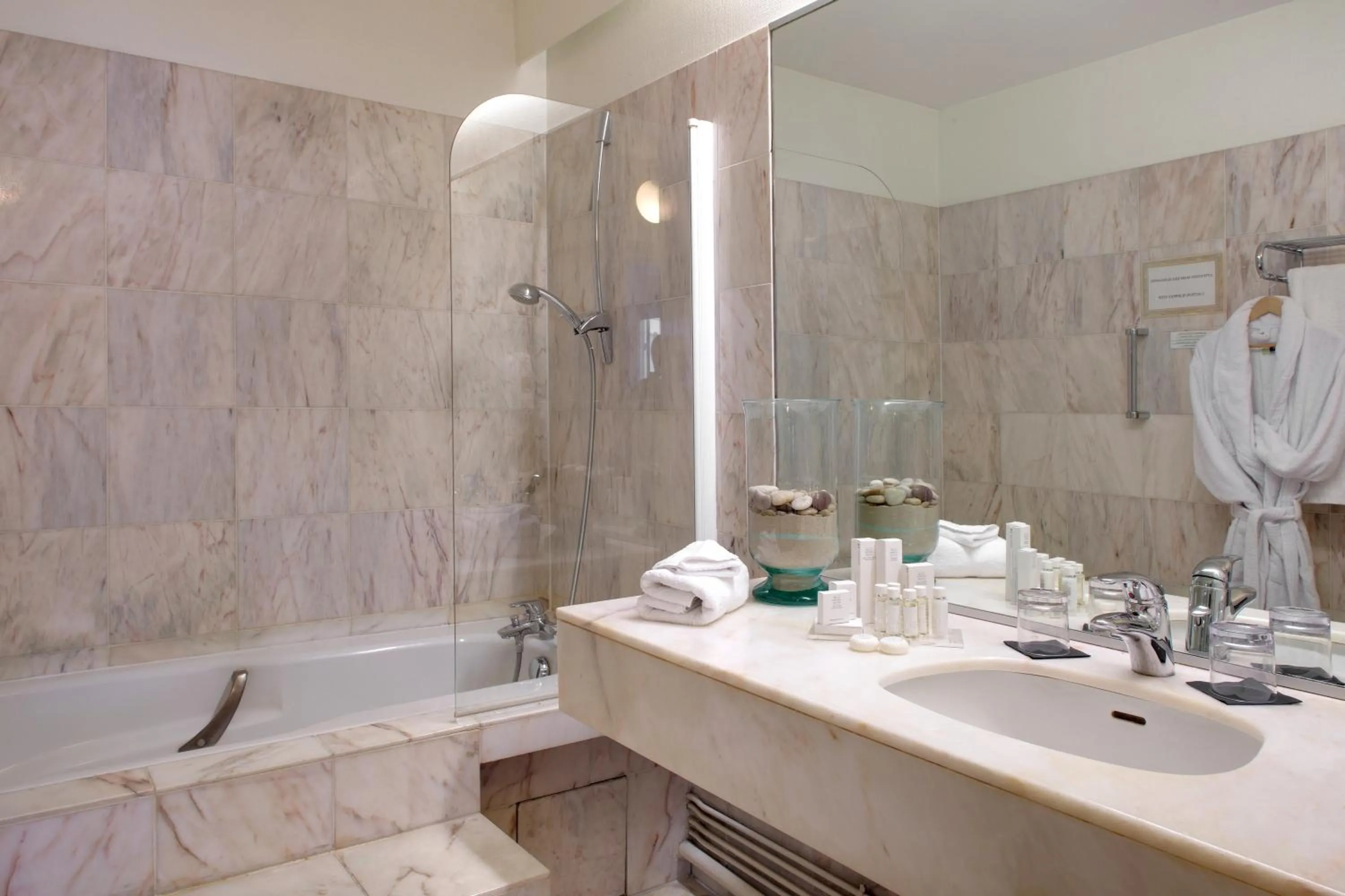 Shower in Alliance Lille - Couvent Des Minimes