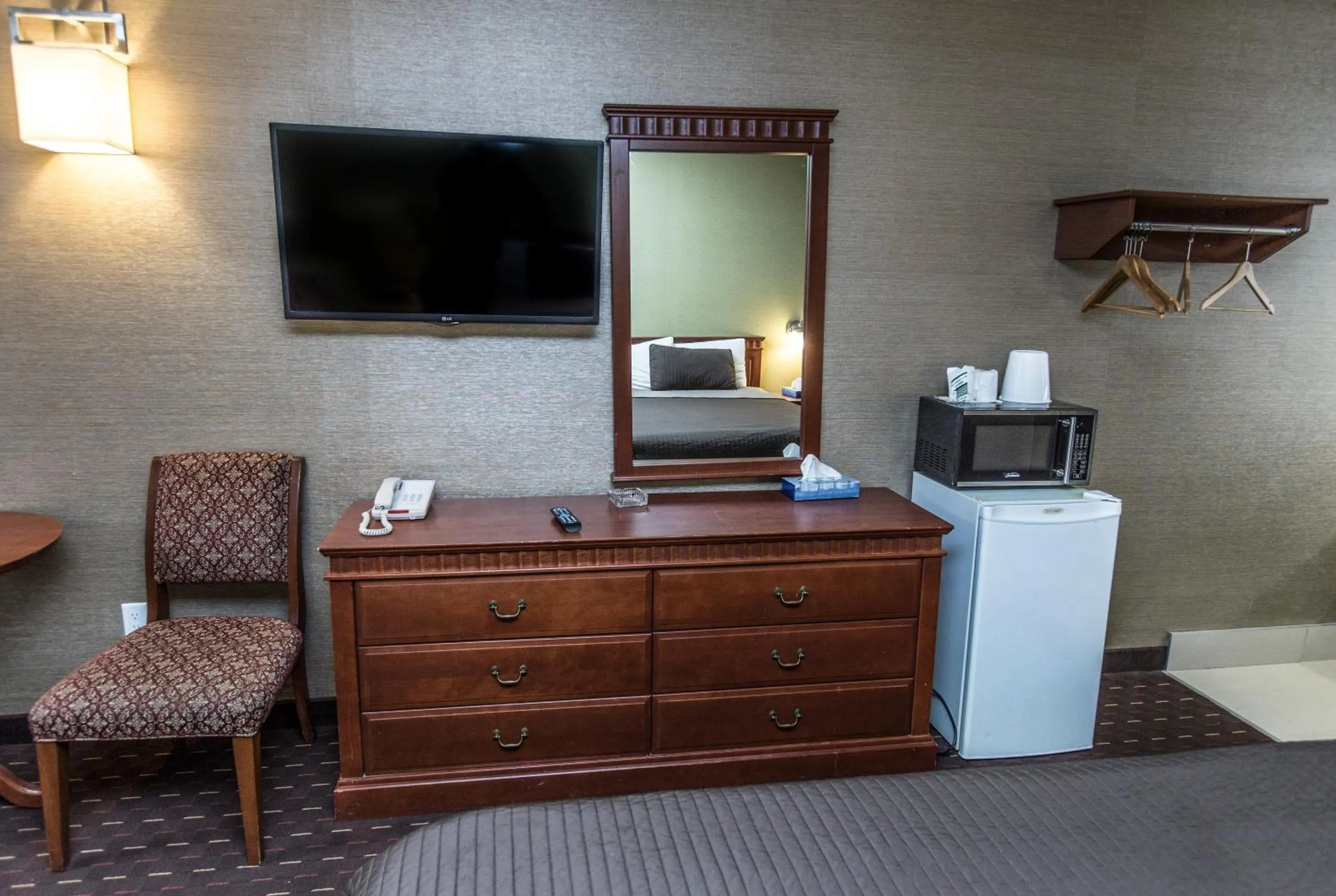 Decorative detail in Mississauga Gate Inn