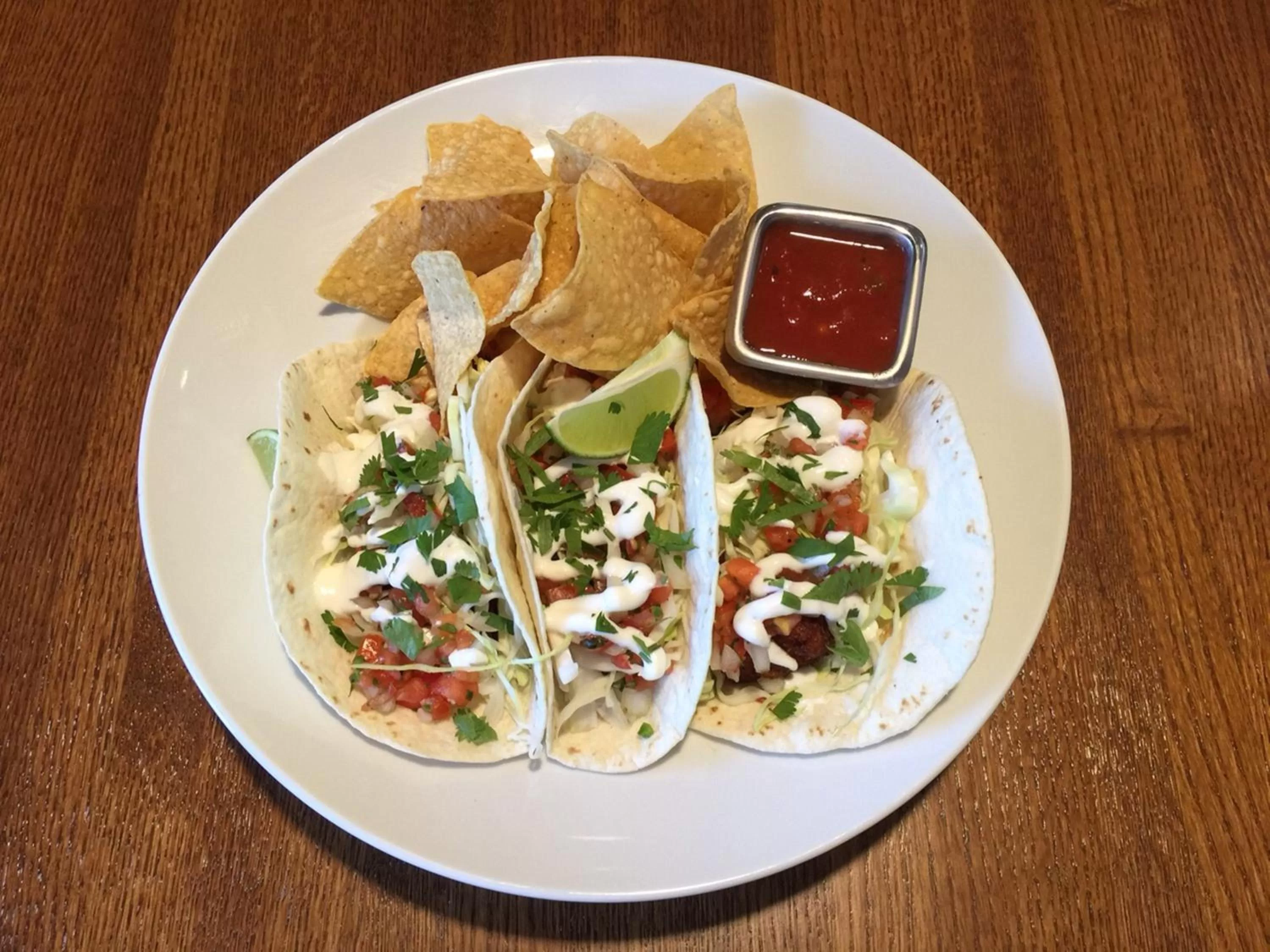 Restaurant/places to eat in Holiday Inn - Mississauga Toronto West by IHG