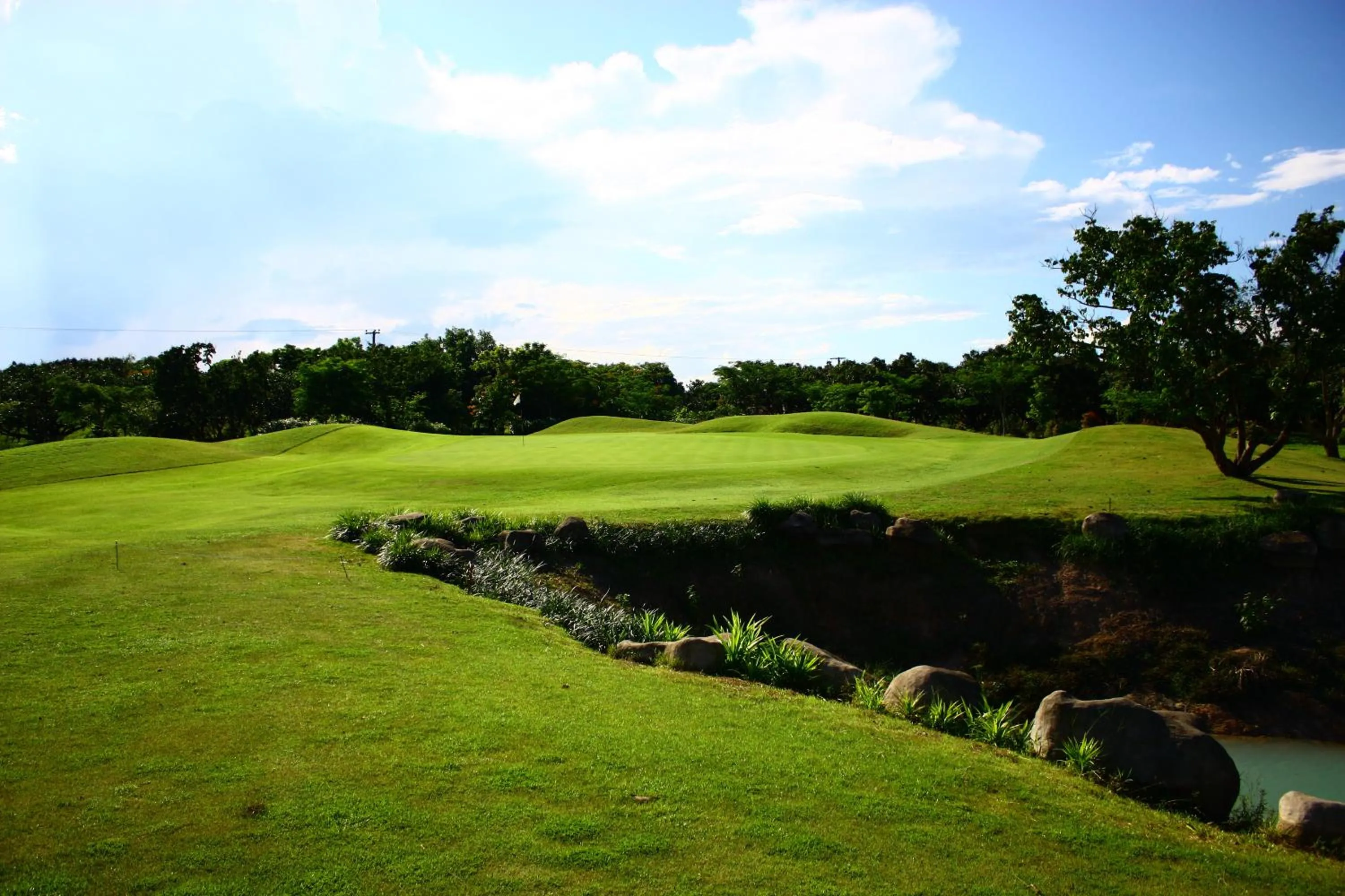 Mae Jo Golf Resort & Spa