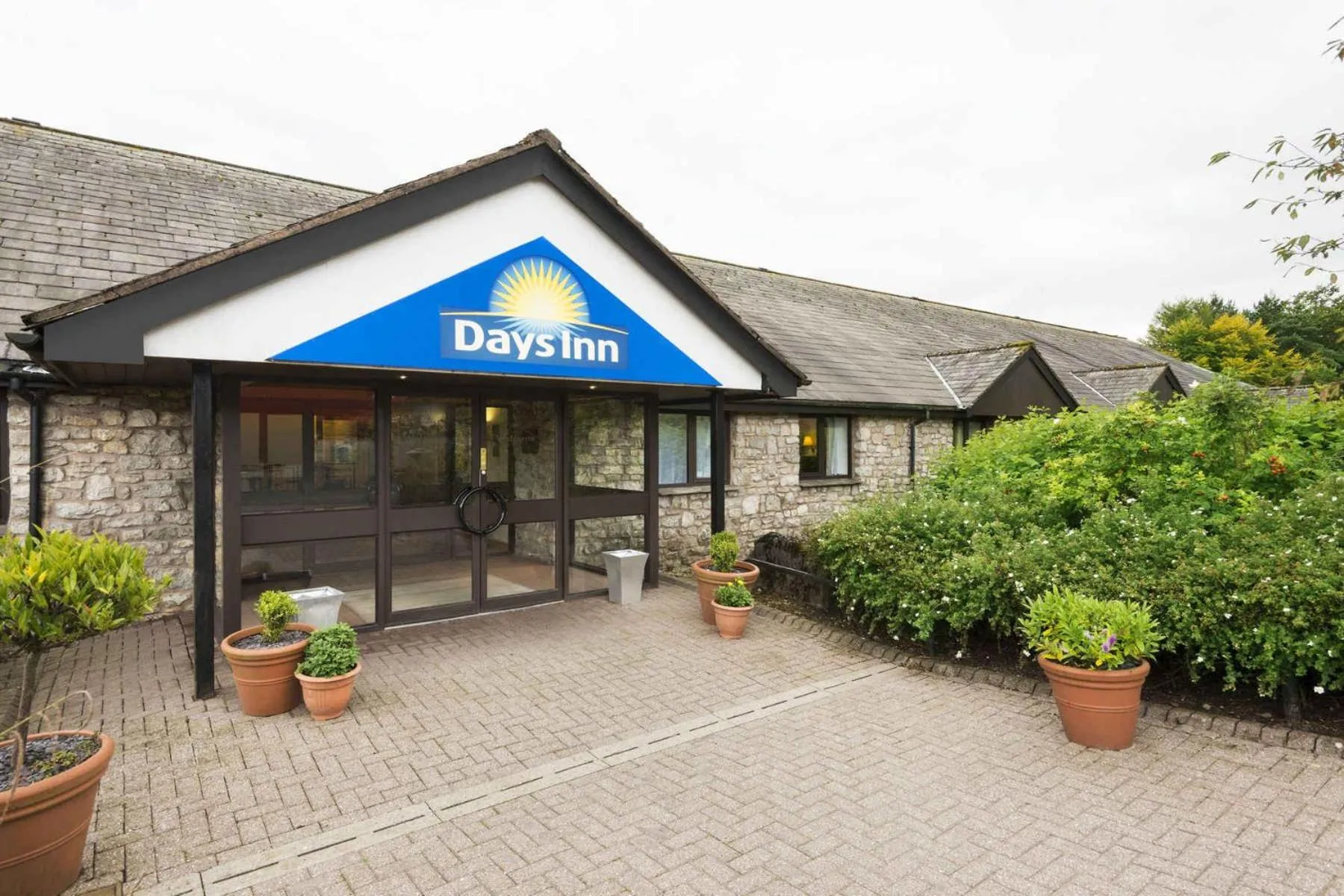 Property building in Days Inn Kendal - Killington Lake