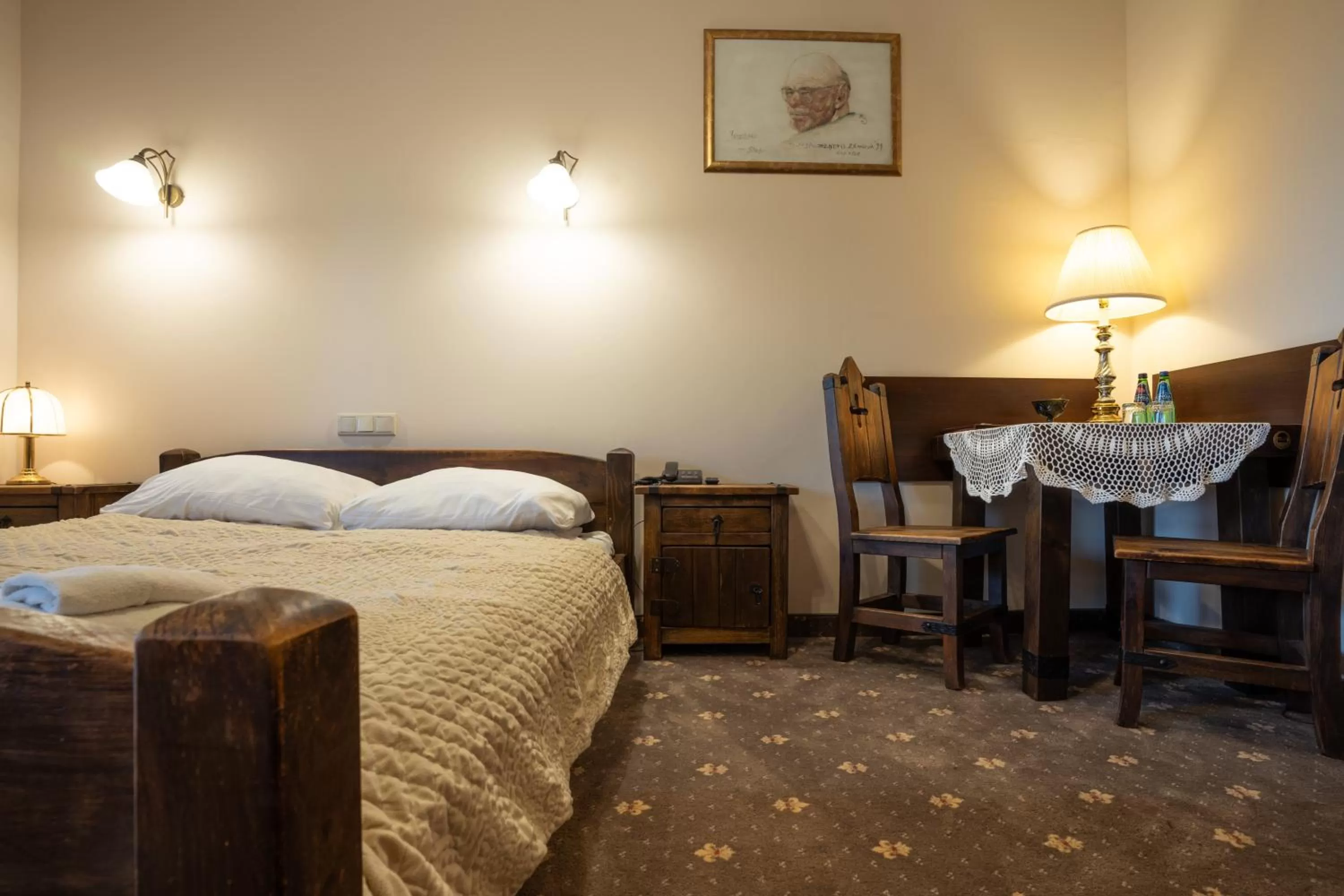 Bed in Hotel Trylogia