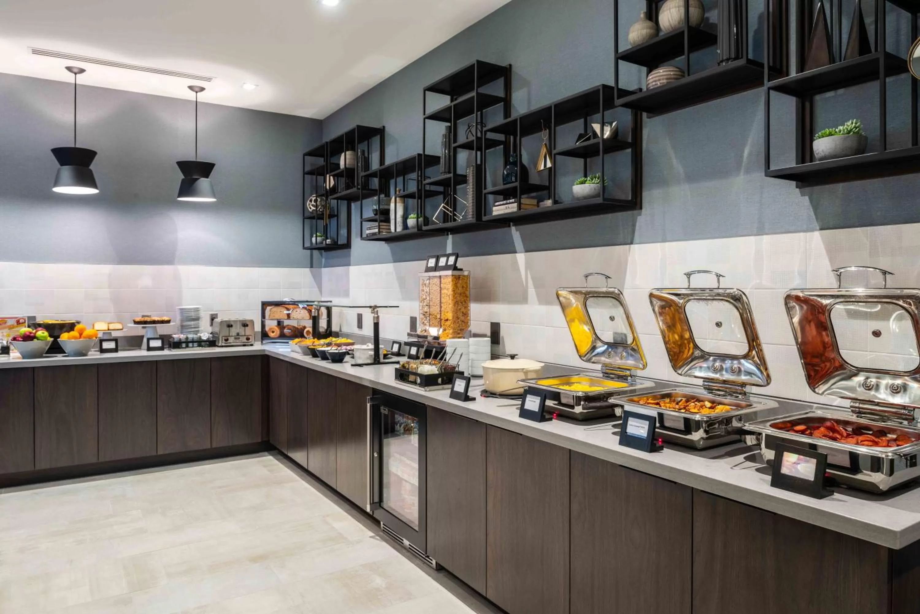 Breakfast in Staybridge Suites - Quincy by IHG