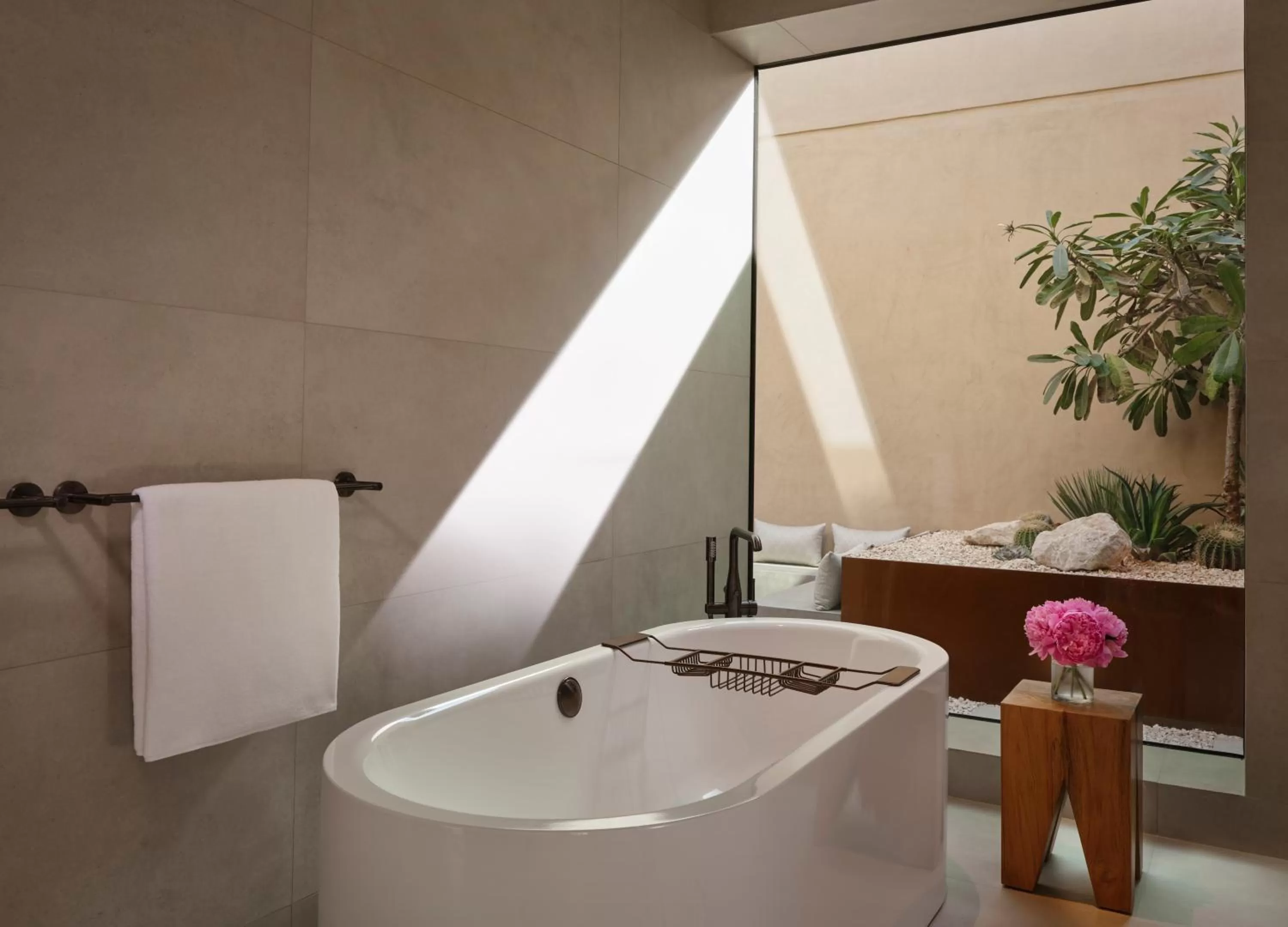 Bathroom in The Ritz-Carlton Ras Al Khaimah, Al Wadi Desert