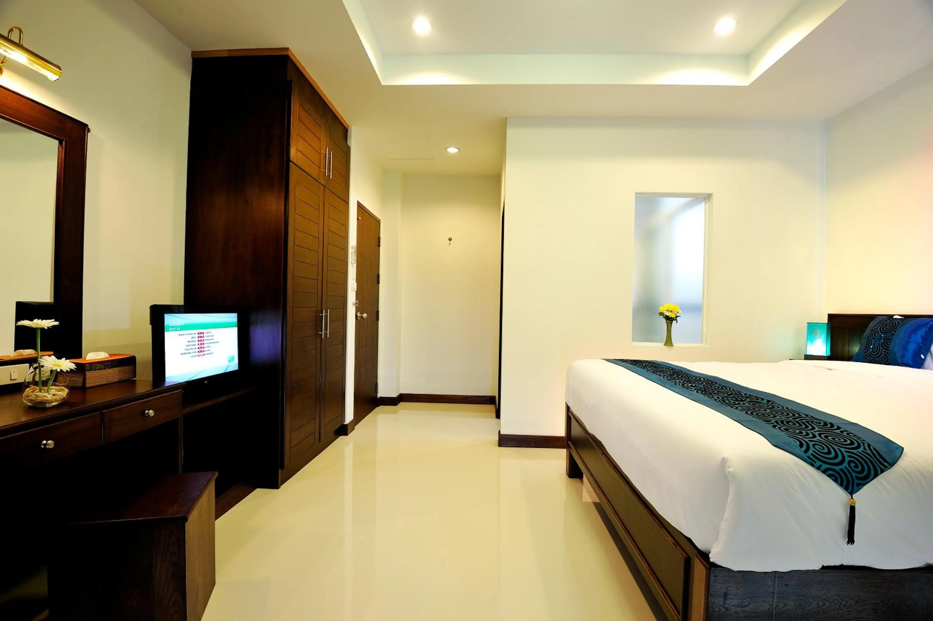 TV and multimedia, Bed in Ruen Buathong Boutique Hotel Patong Beach