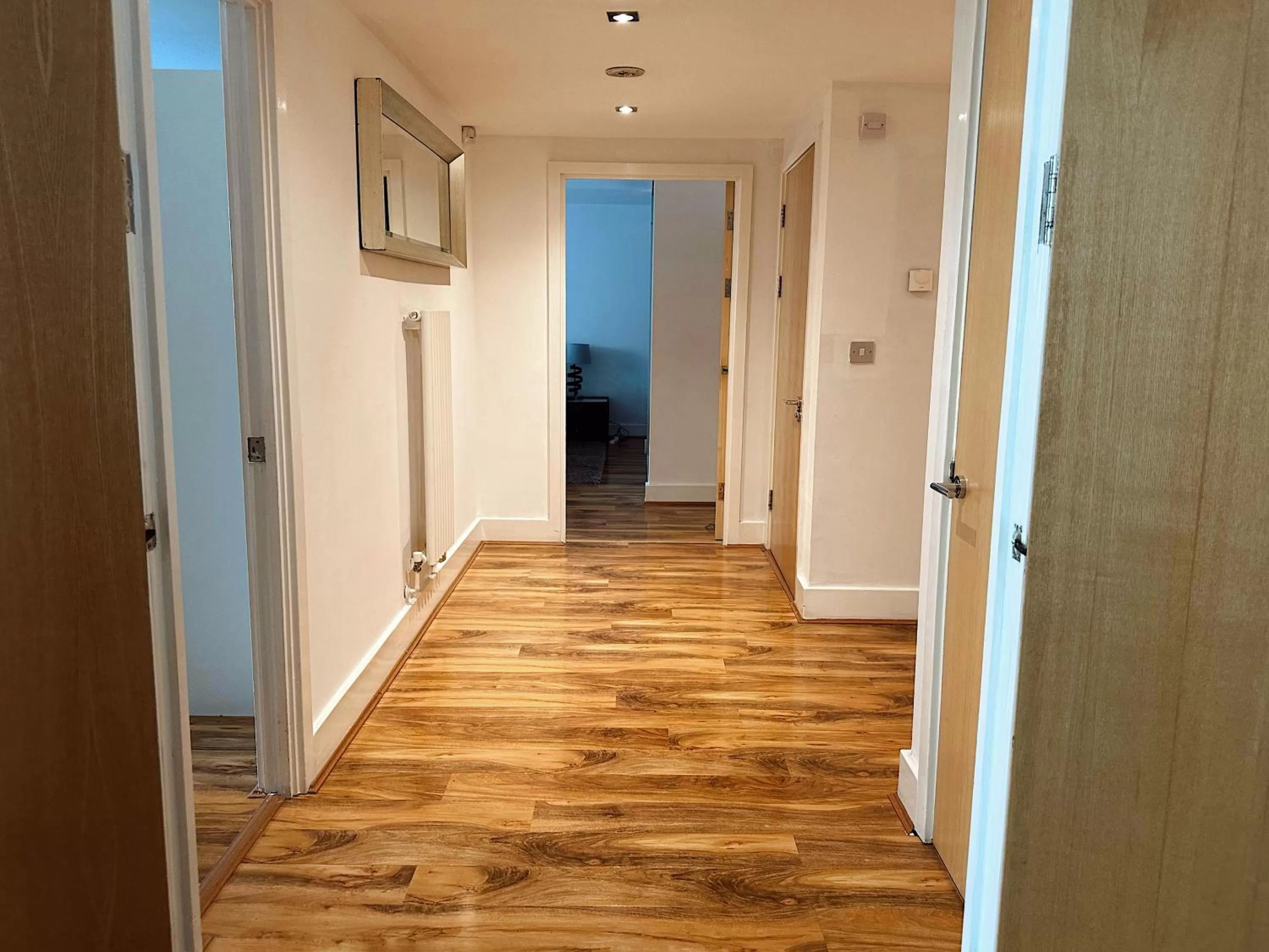 Facade/entrance in Canary Wharf - Luxury Apartments