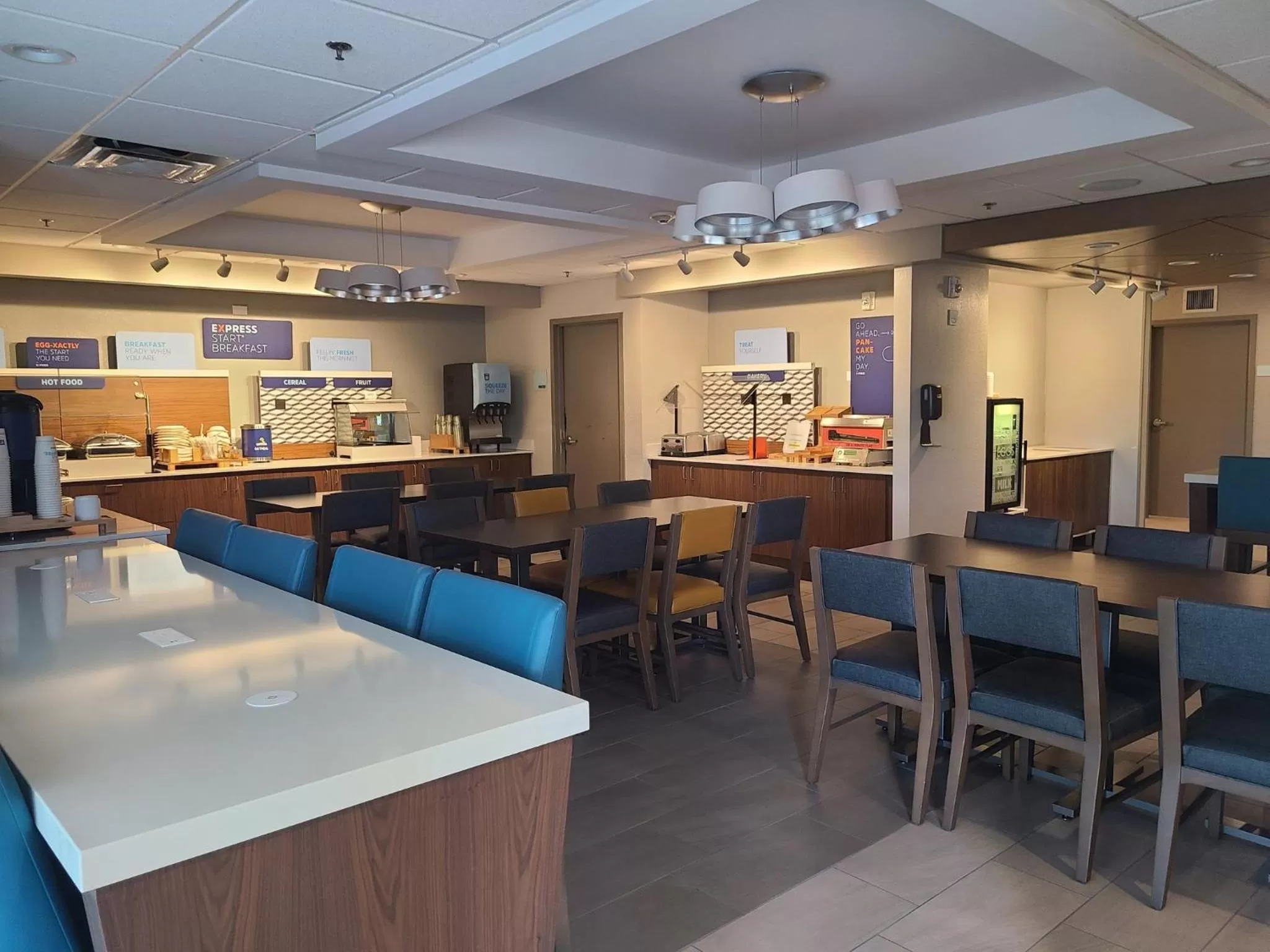 Breakfast in Holiday Inn Express Fort Lauderdale North - Executive Airport by IHG