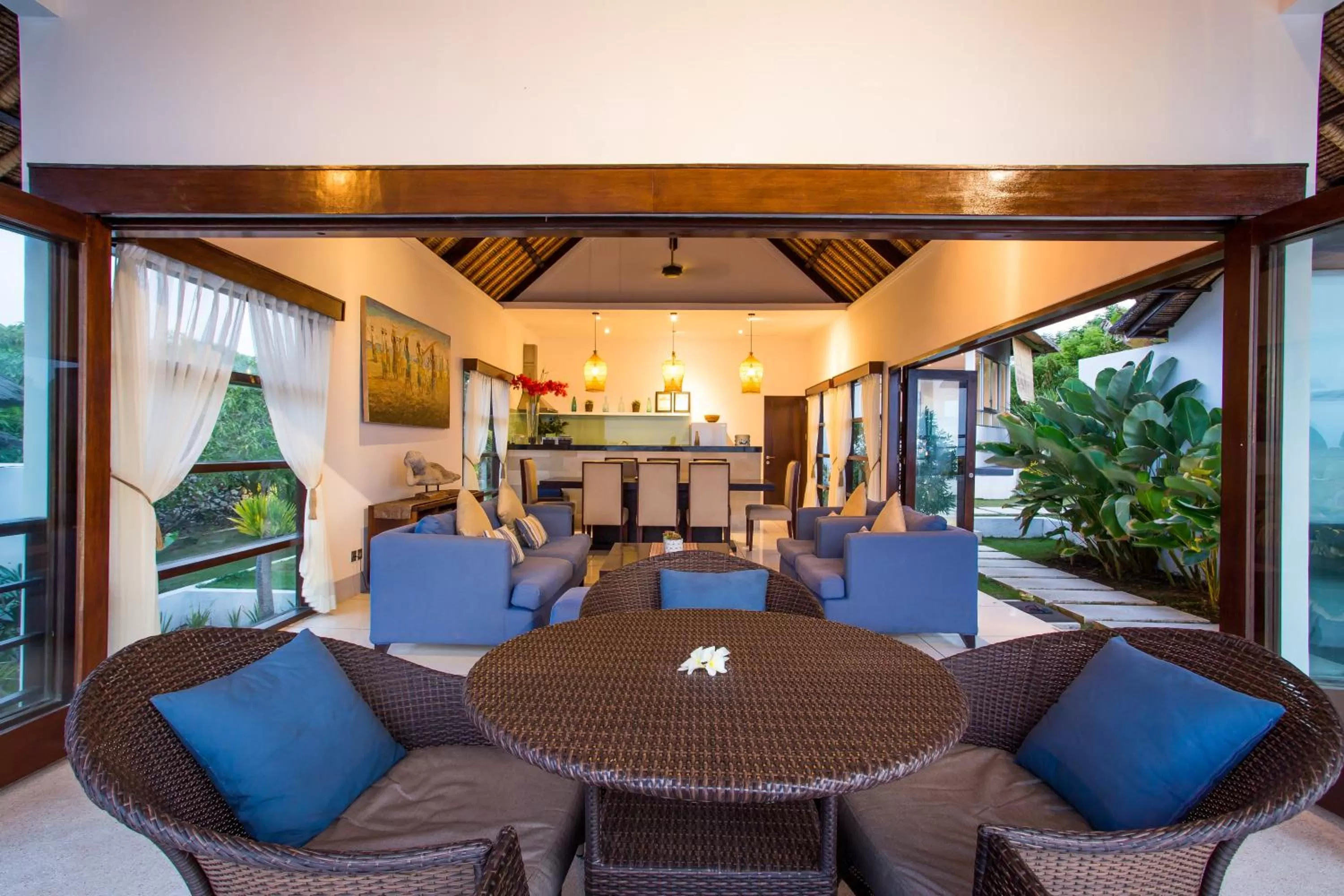 Restaurant/places to eat, Lounge/Bar in The Point Resort Lembongan