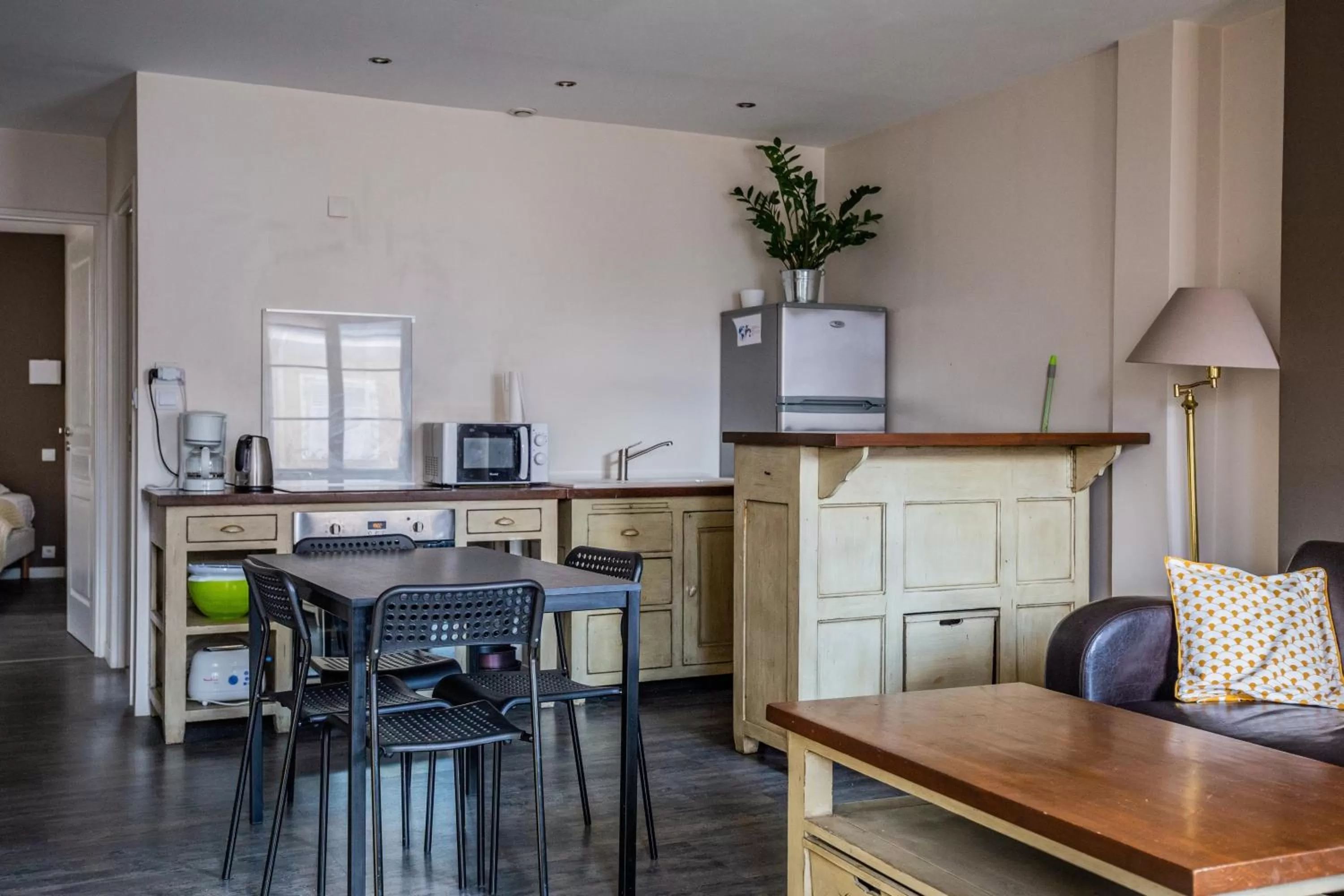 Kitchen or kitchenette in Appart'Hotel Saint-Michel