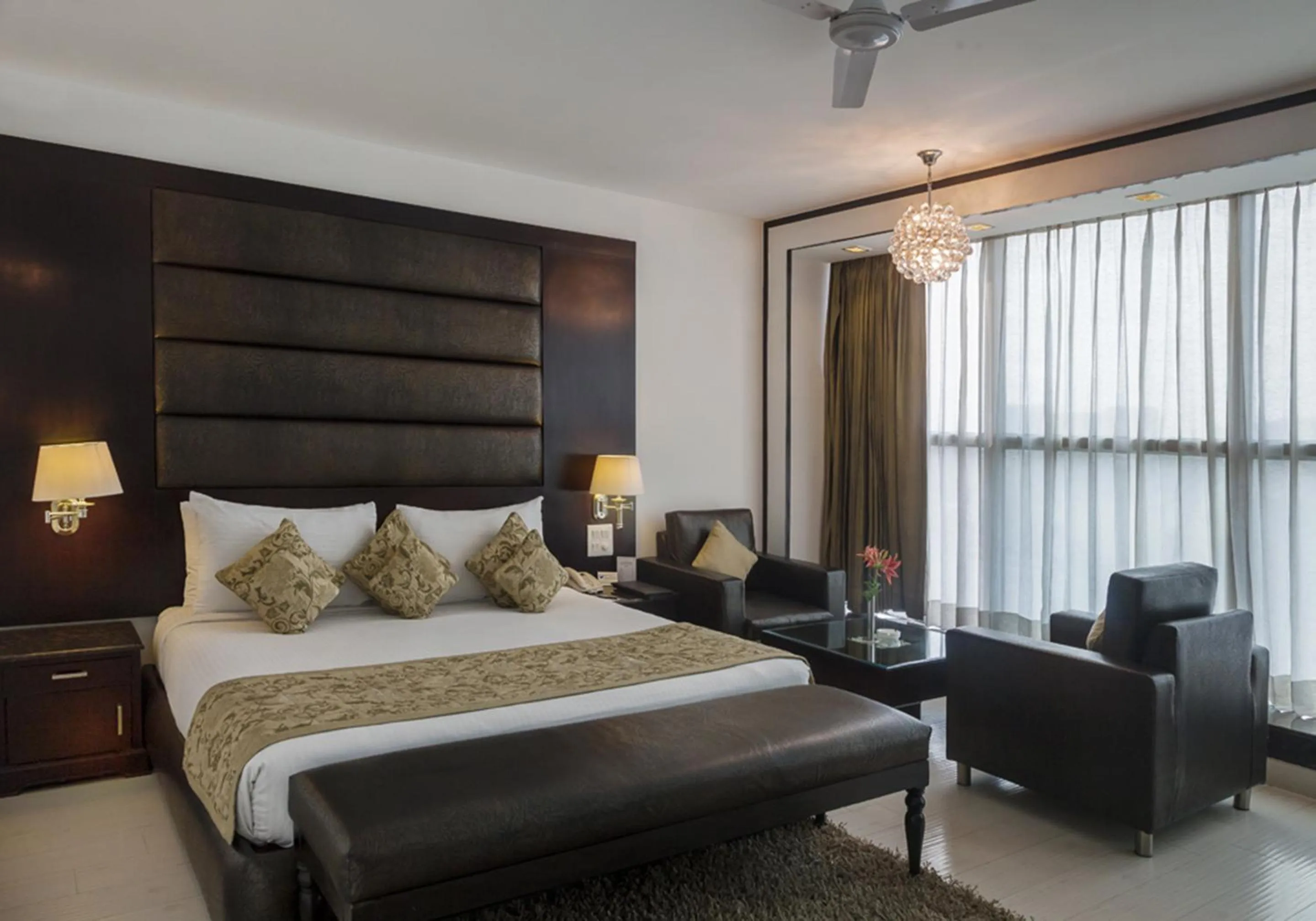 Photo of the whole room, Bed in Hotel Shanti Palace Mahipalpur