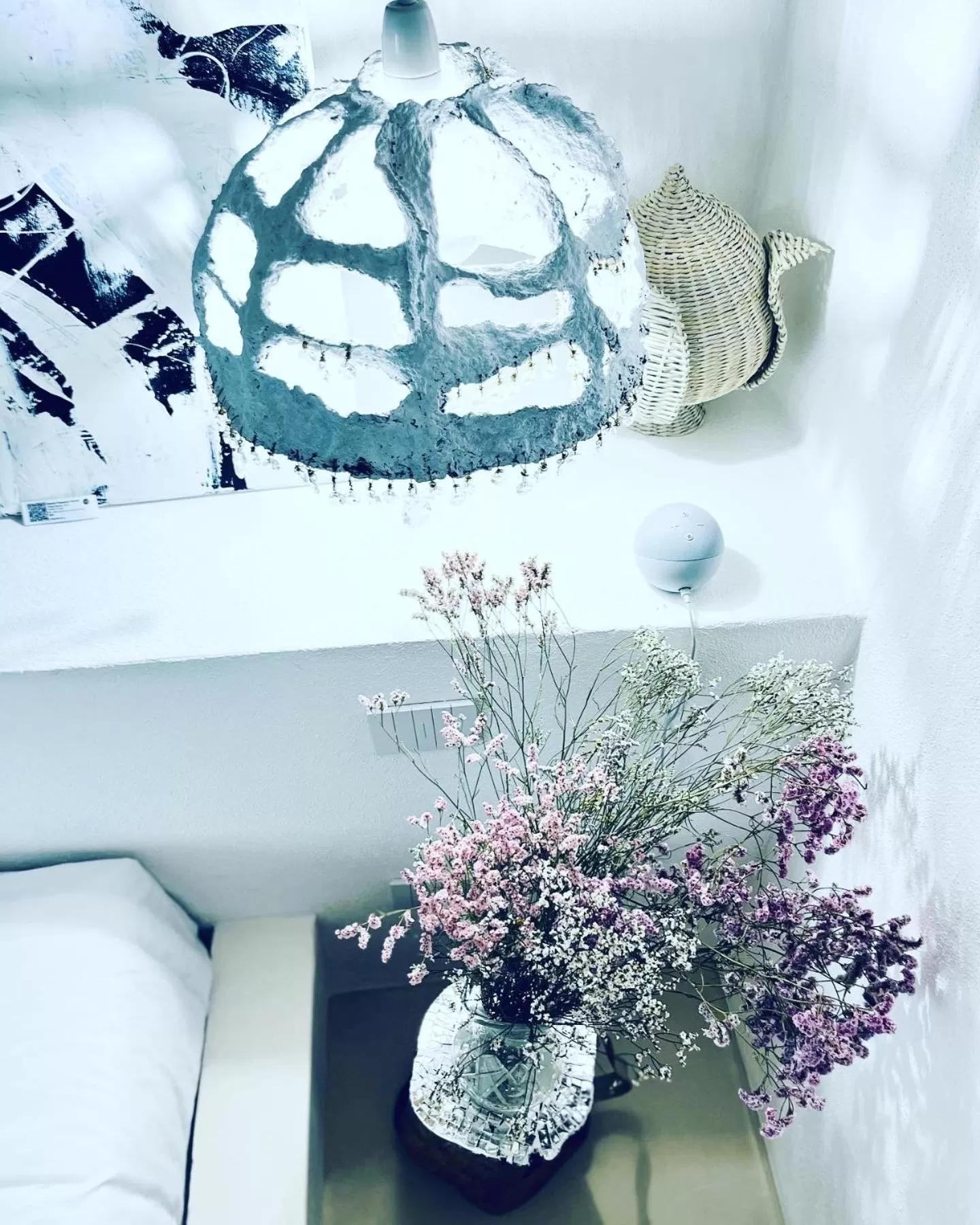 Hydria guest house art gallery