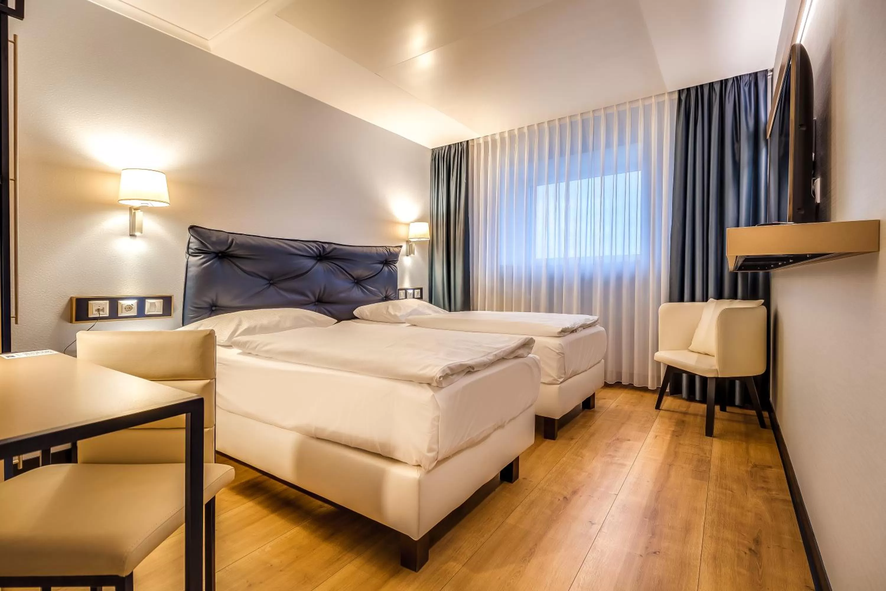 Photo of the whole room, Bed in Congress Hotel Chemnitz