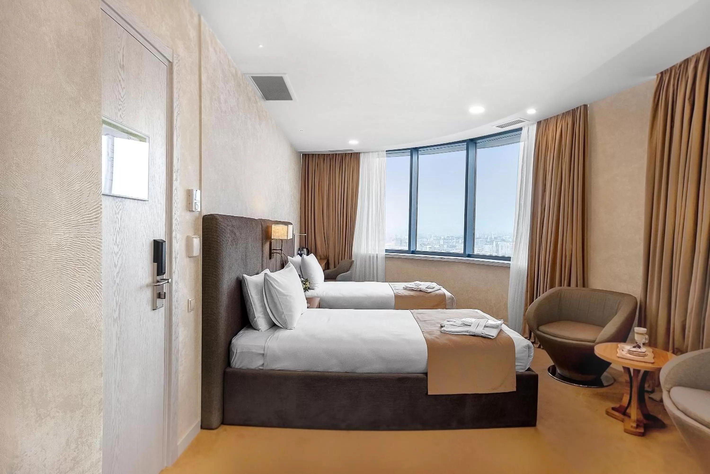 Bedroom, Bed in Meta Business Hotel By King David