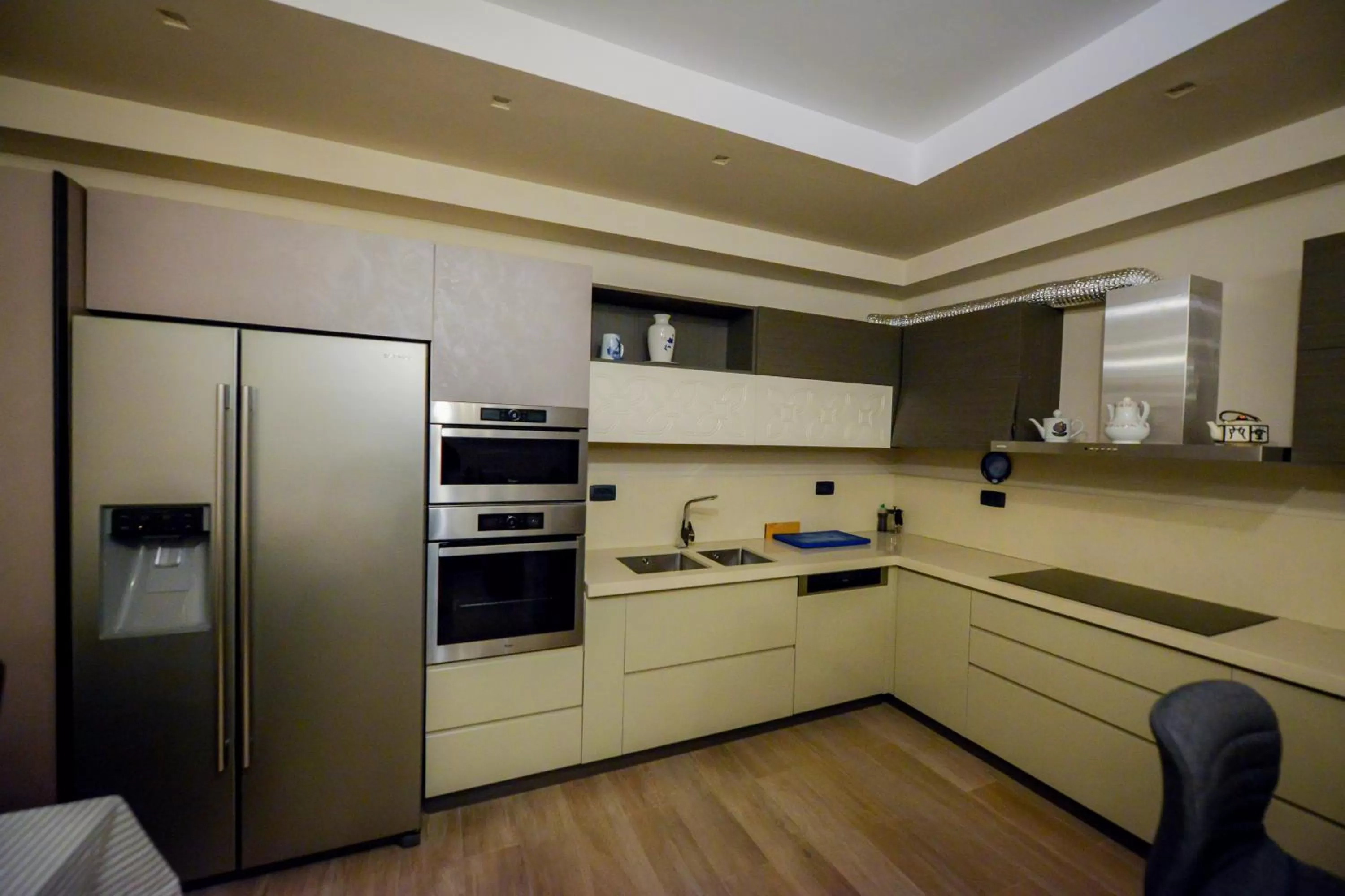 Kitchen/Kitchenette in Hotel Vila Tirana