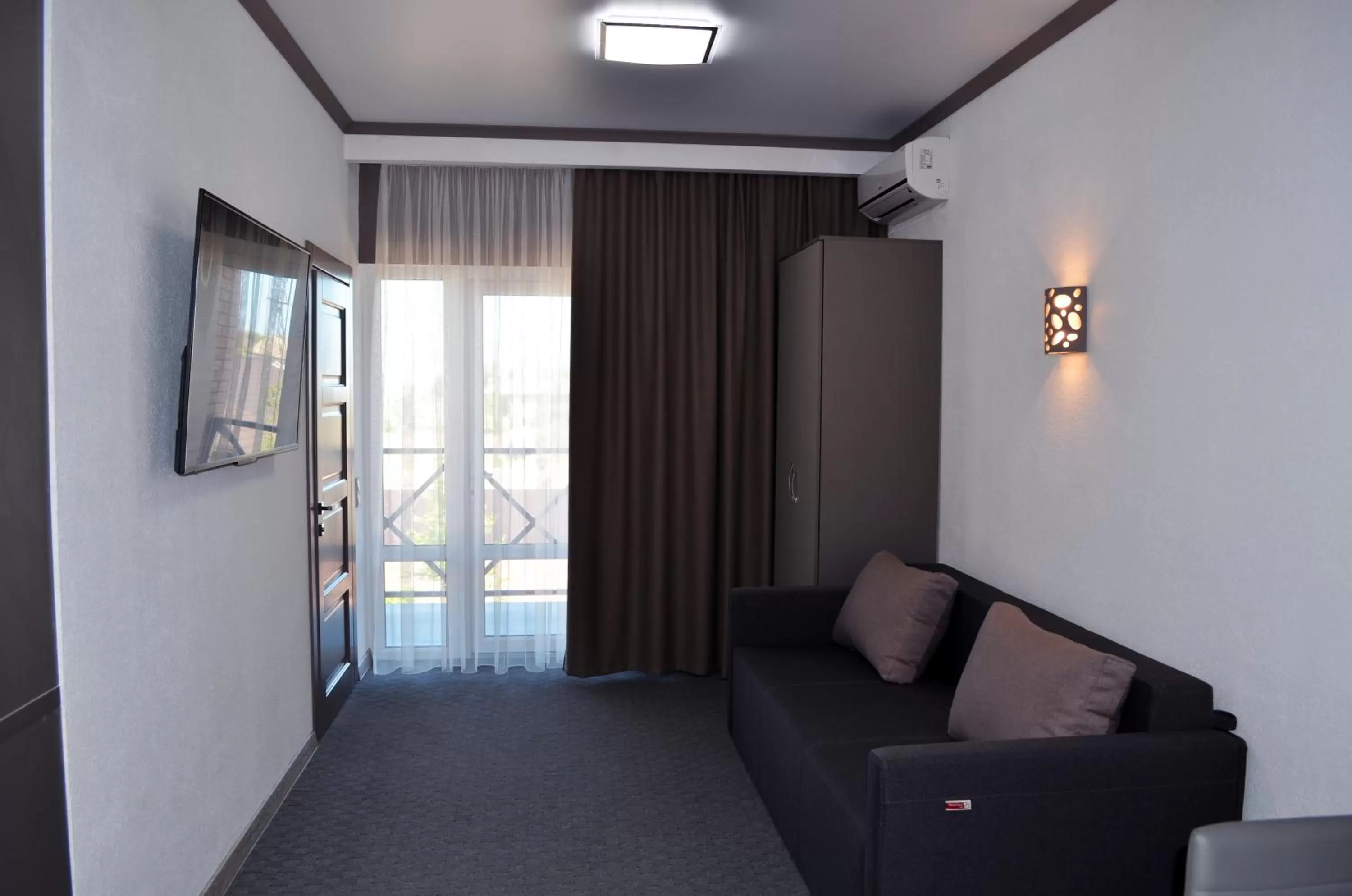 Seating Area in Delta Hotel