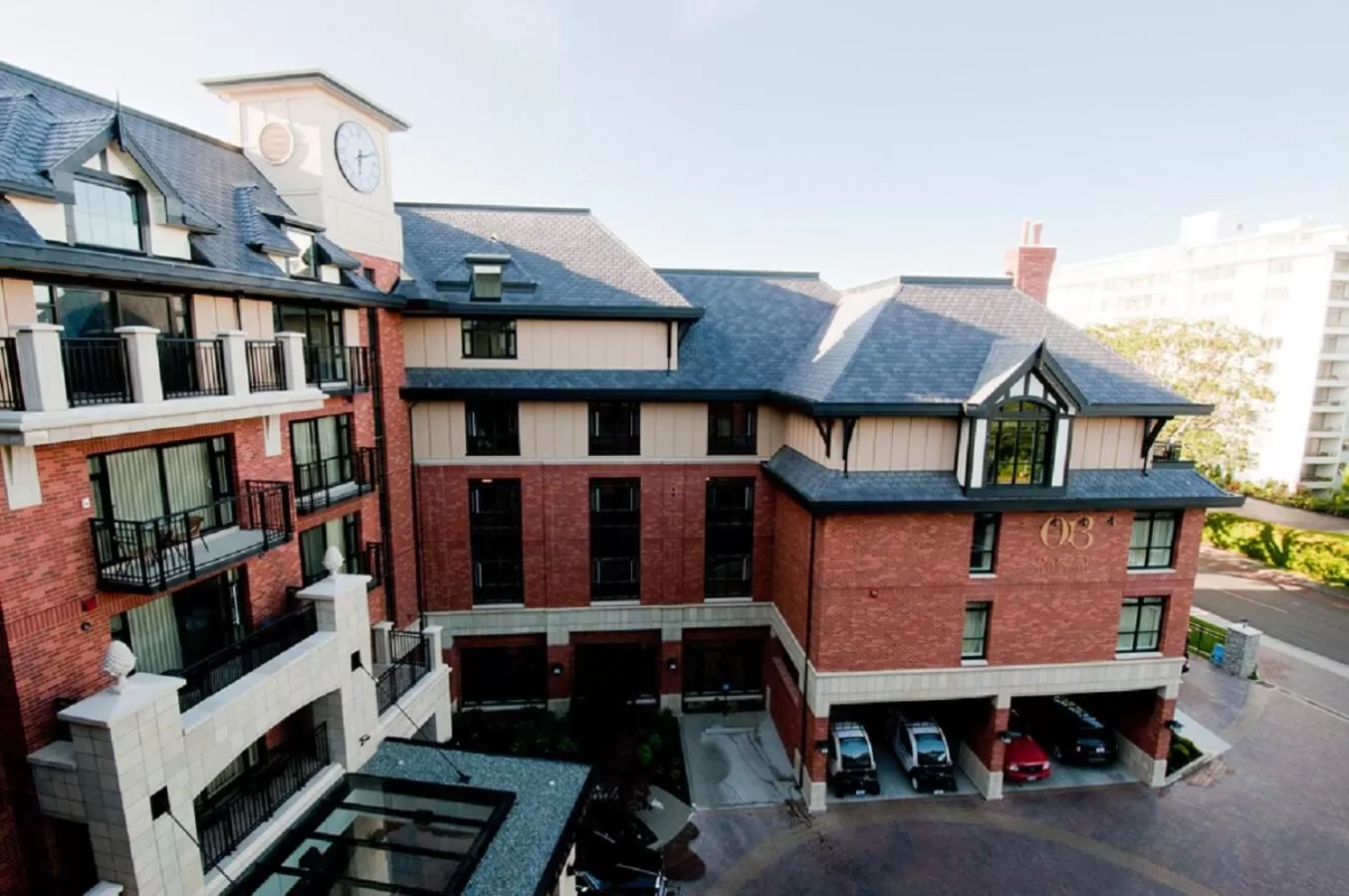 Street view in Oak Bay Beach Hotel