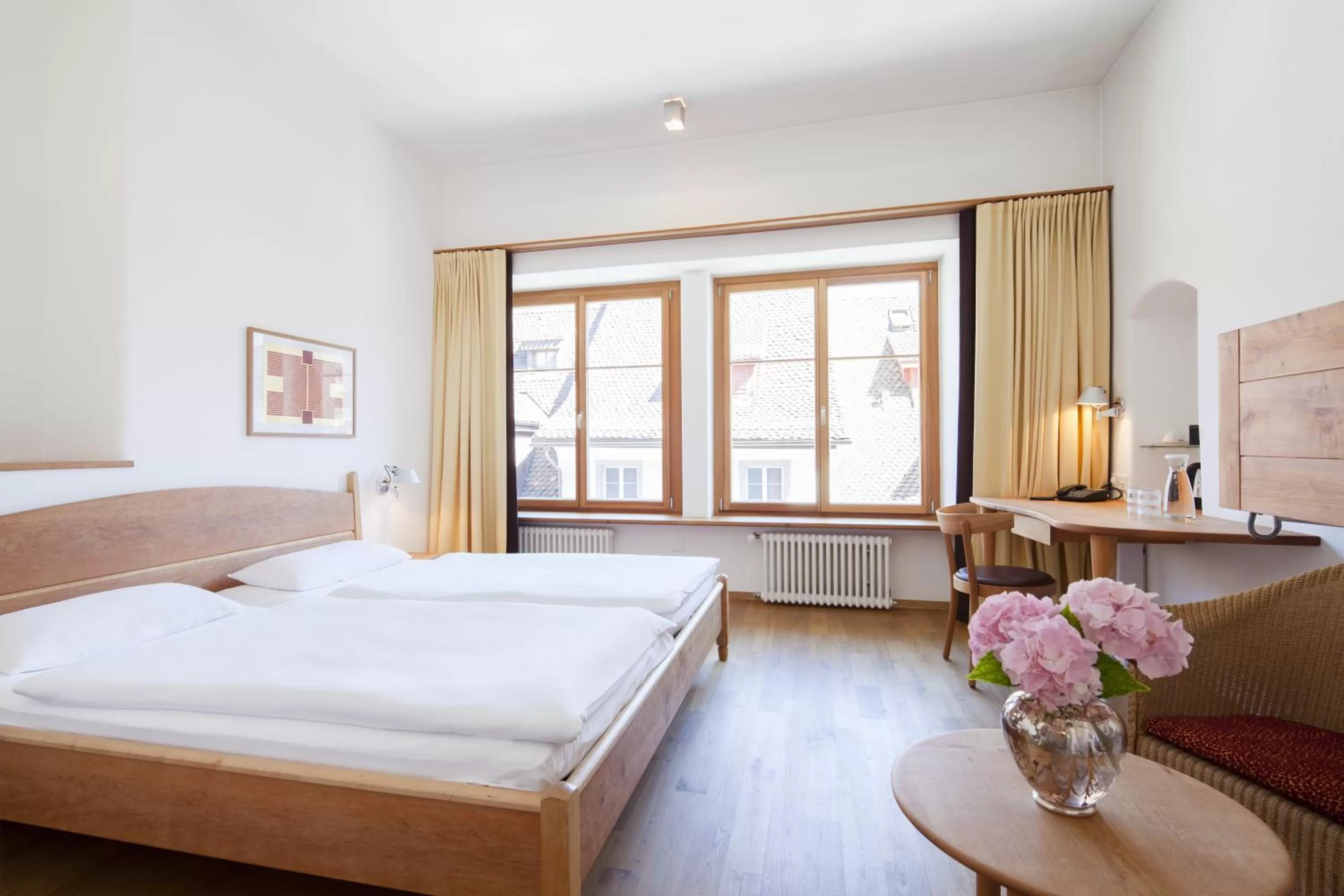 Photo of the whole room, Bed in City-Hotel Ochsen