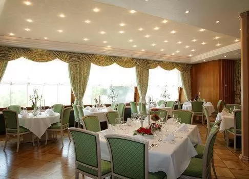 Restaurant/Places to Eat in Hotel-Restaurant Arneggers Adler