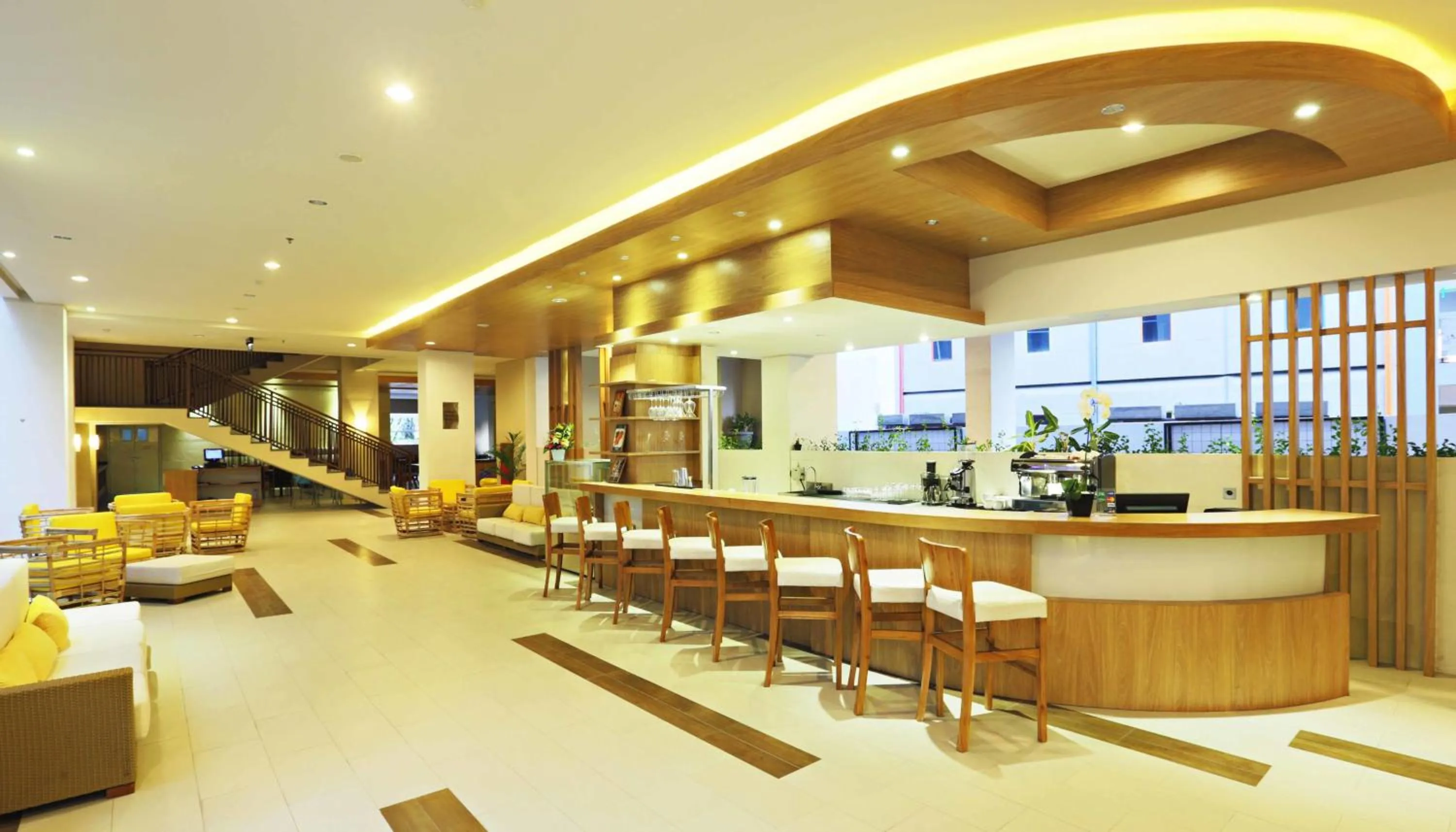 Lounge or bar in Euphoria Hotel