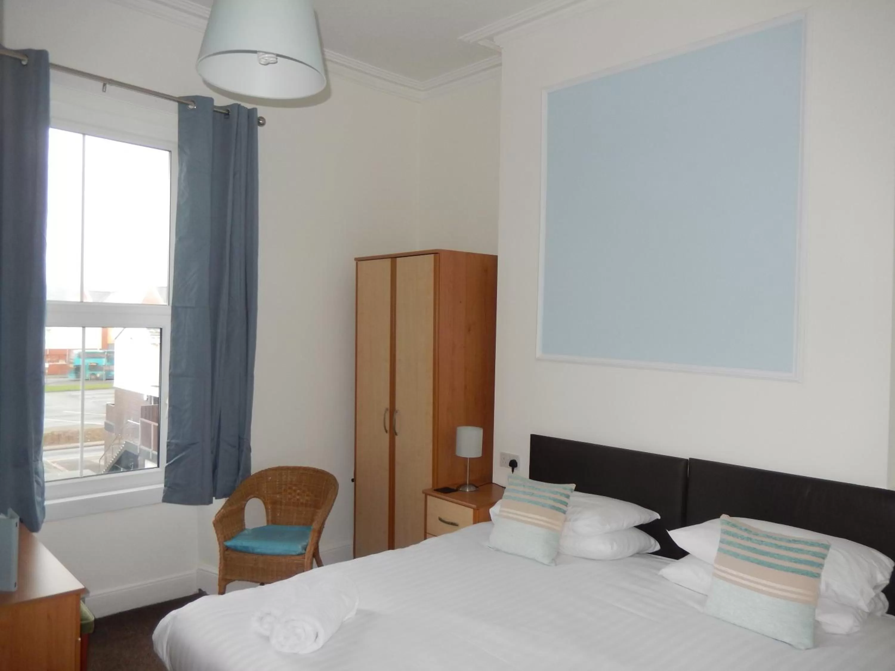 Photo of the whole room, Bed in The Oasis Hotel