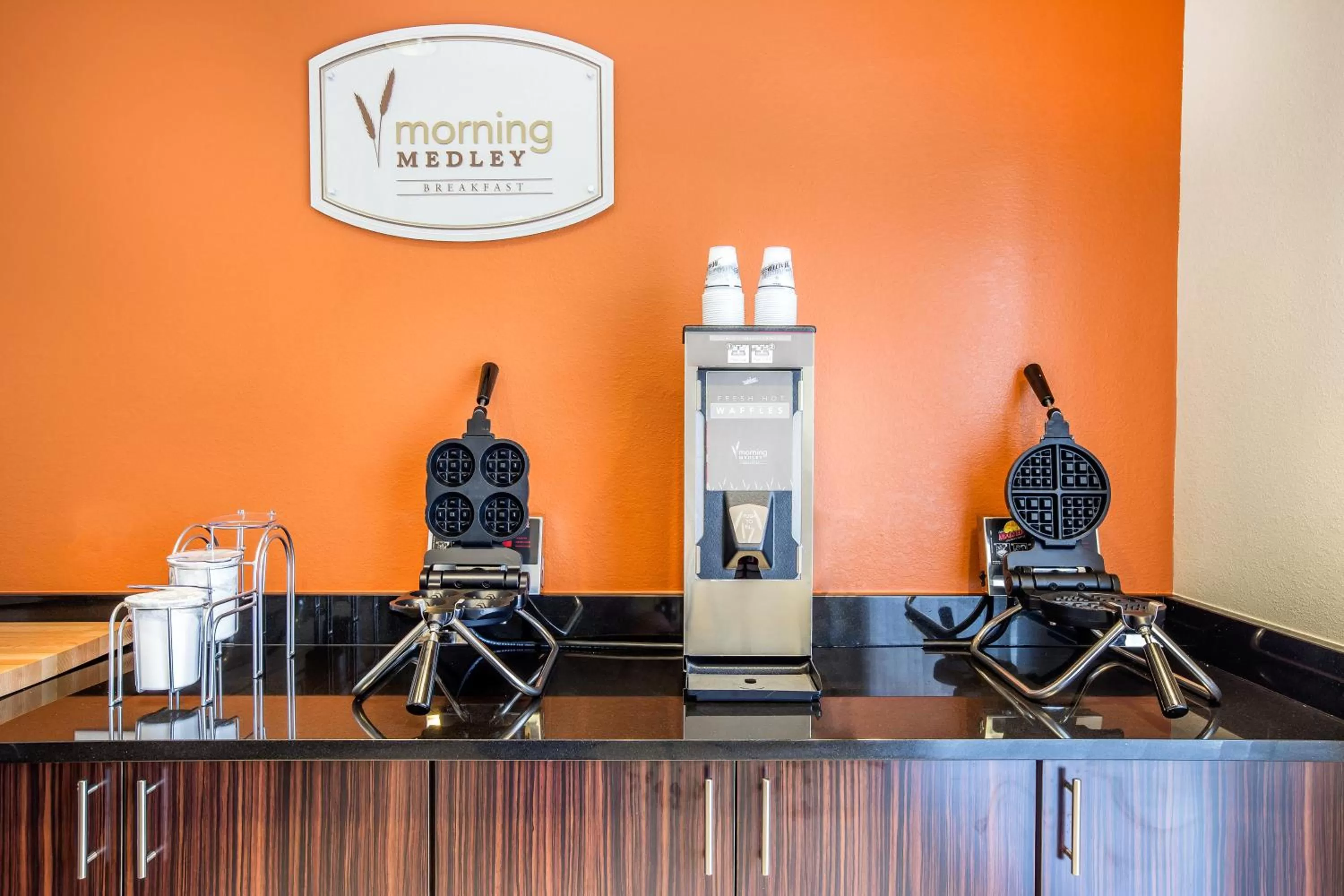 American breakfast in MainStay Suites Cartersville