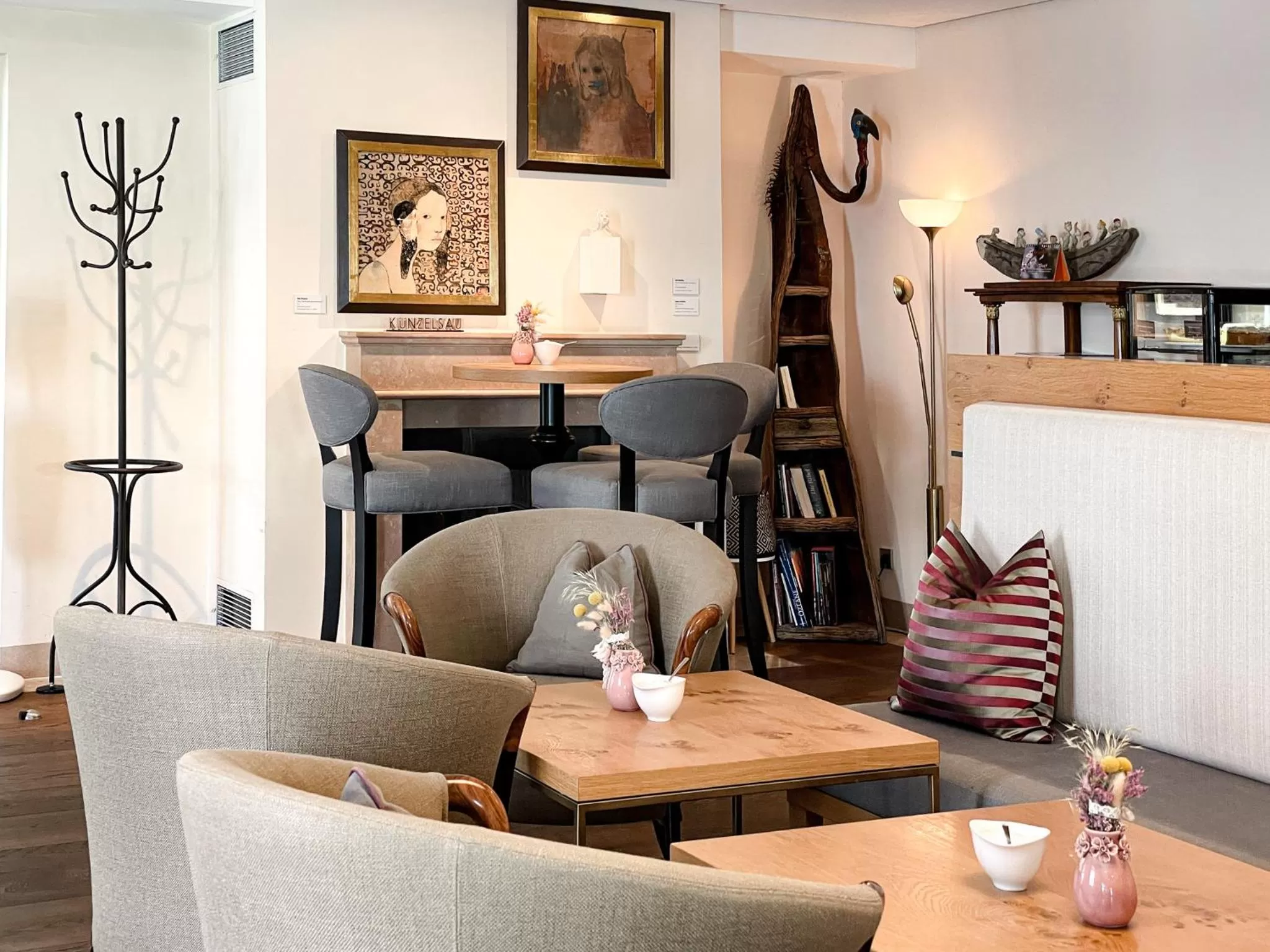 Restaurant/places to eat in Hotel-Restaurant Anne-Sophie