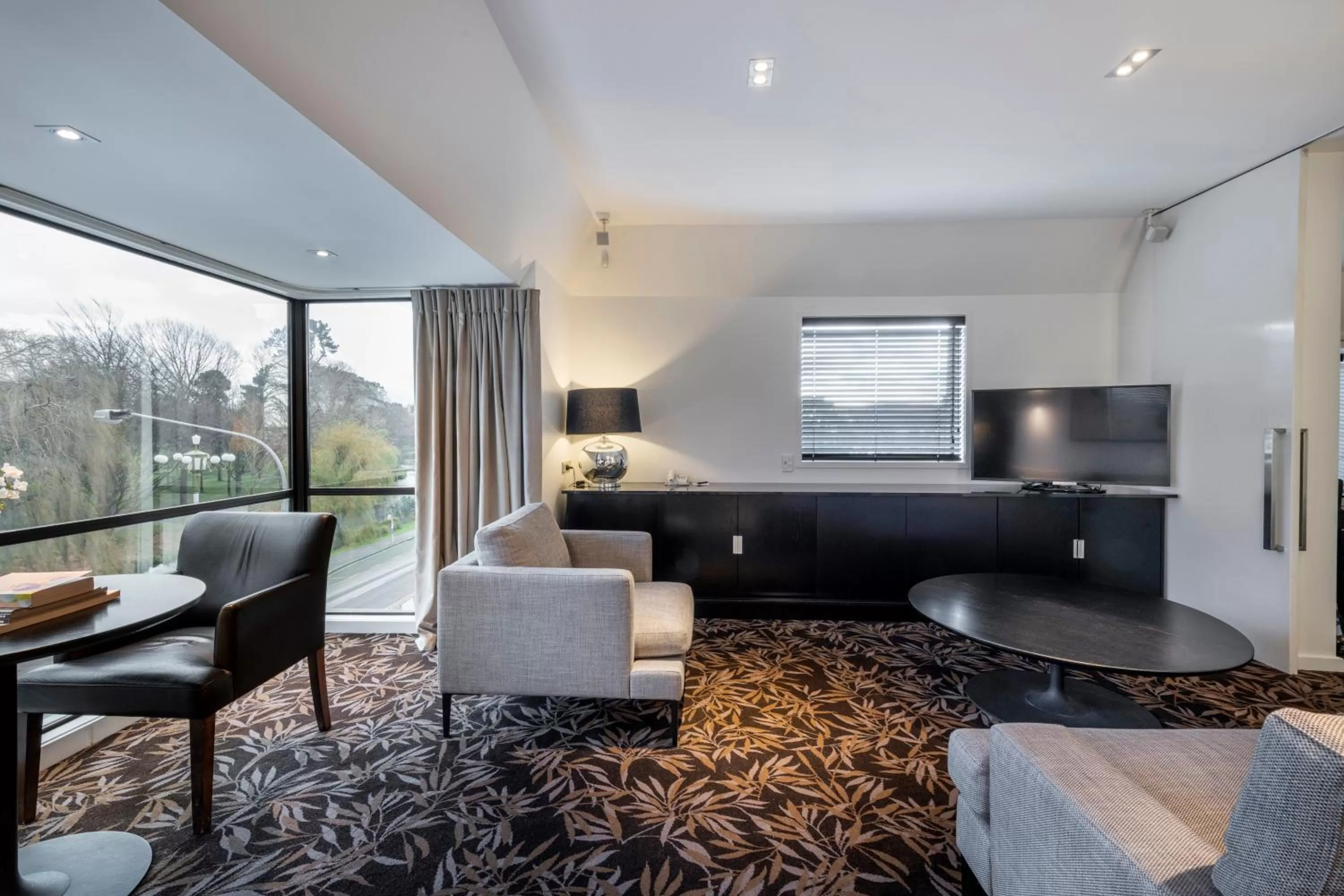 Living room, Bed in The George